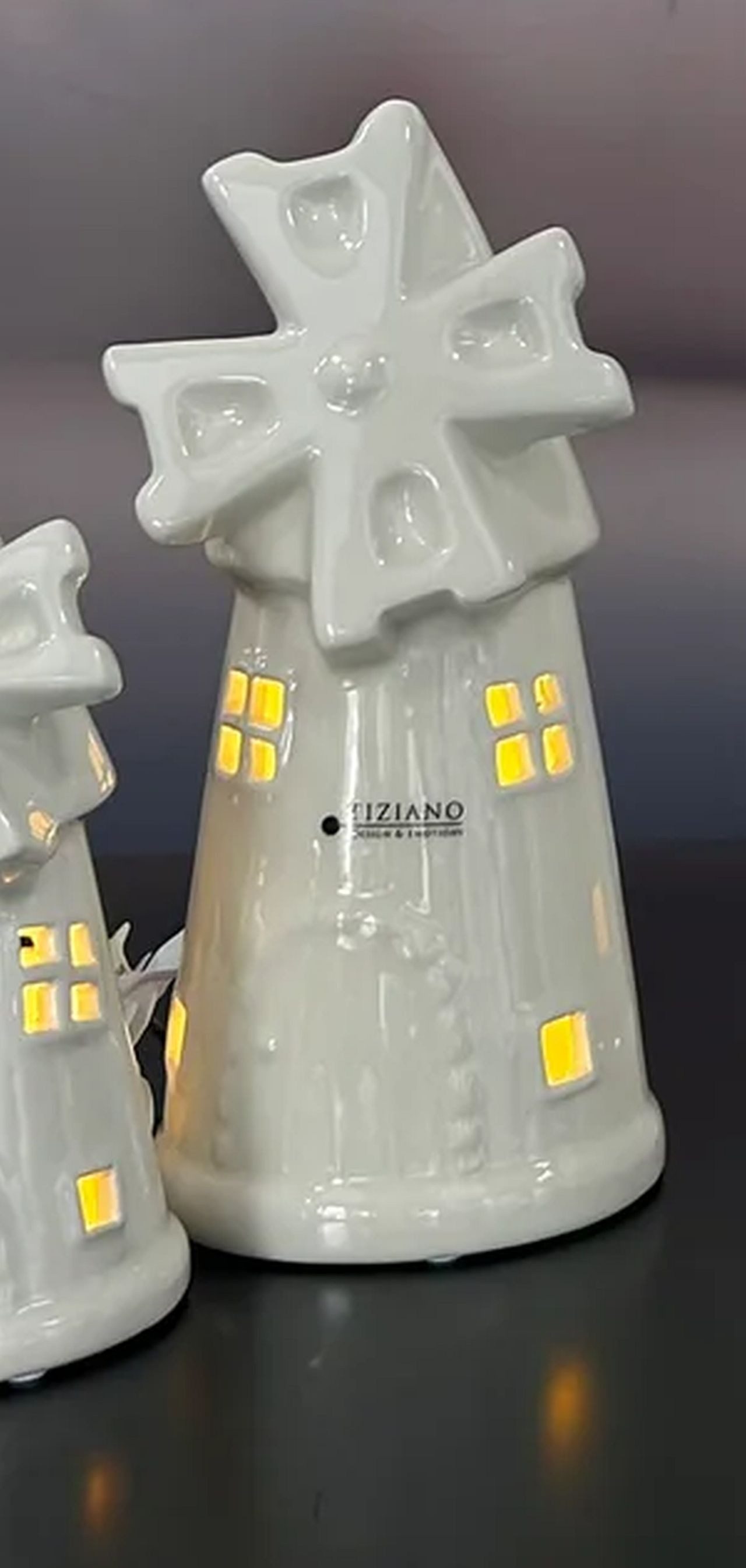 TIZIANO - DESIGN & EMOTIONS LED Dekofigur LED Windmühle Resina mit Timer – Deko Windmühle Hollandstil