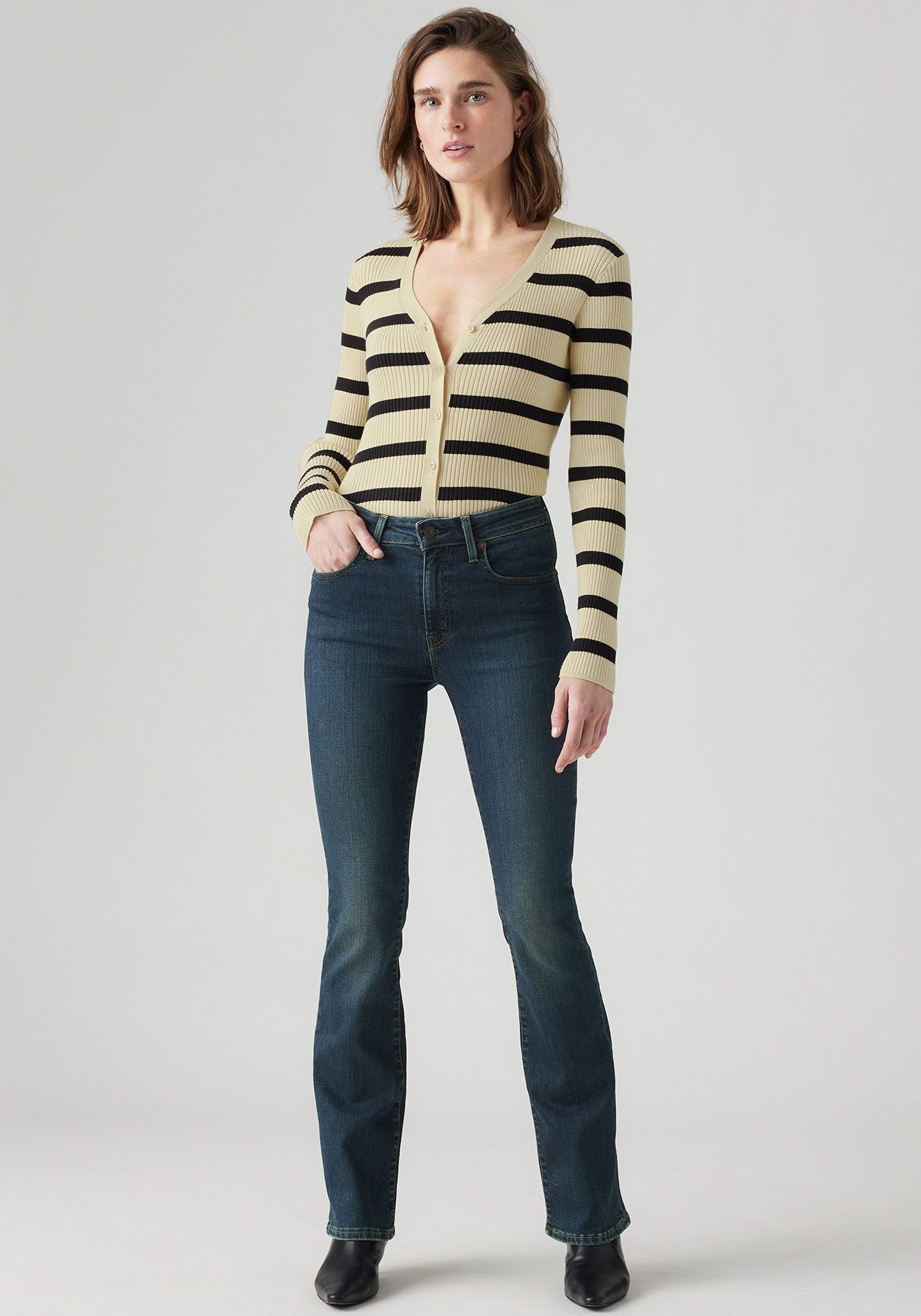 Levi's® Bootcut-Jeans 725 HIGH RISE BOOTCUT