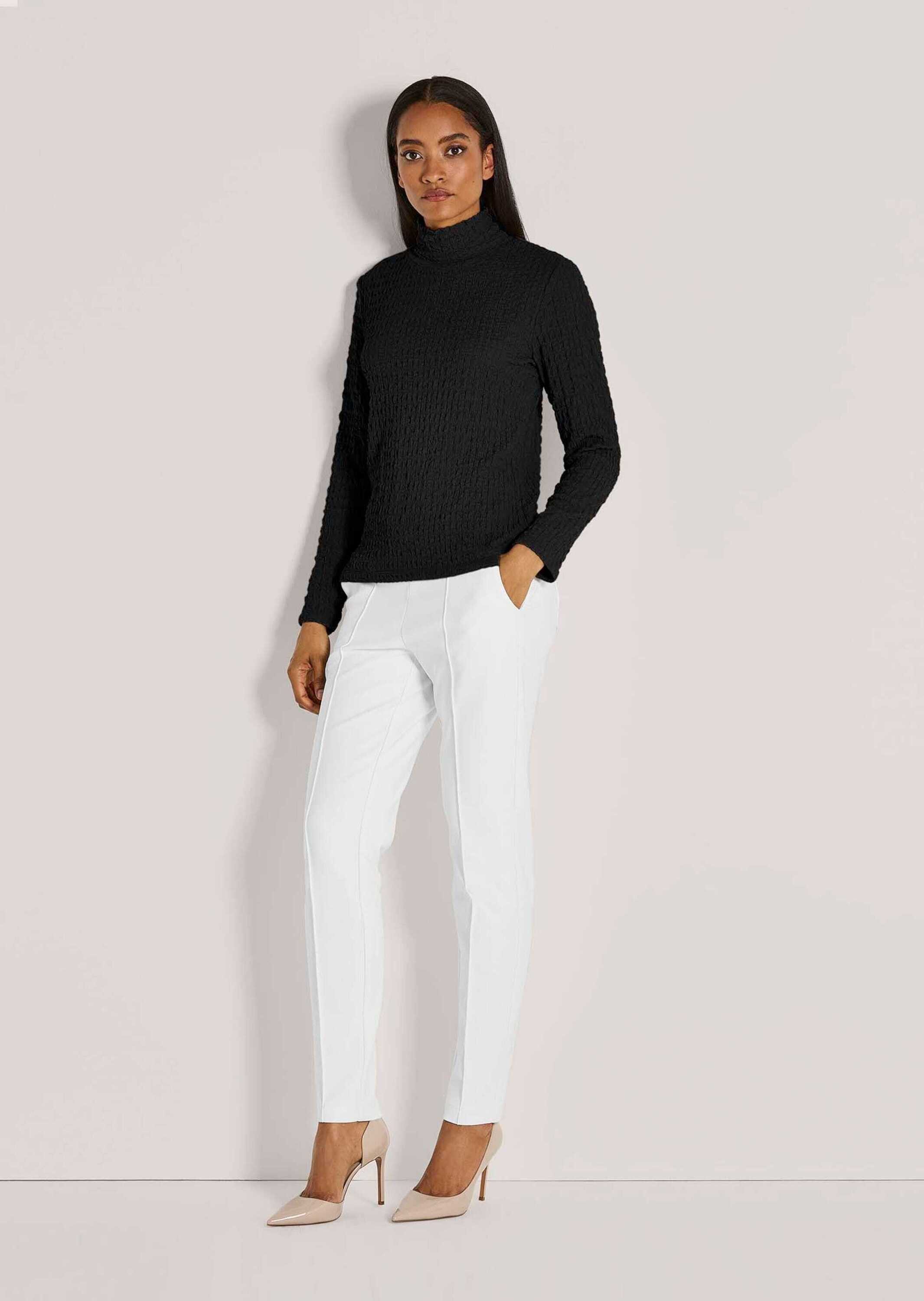 MADELEINE Langarmshirt Elegantes Oberteil mit Stehkragen Feinstrukturierter Jersey, langärmelig, modern