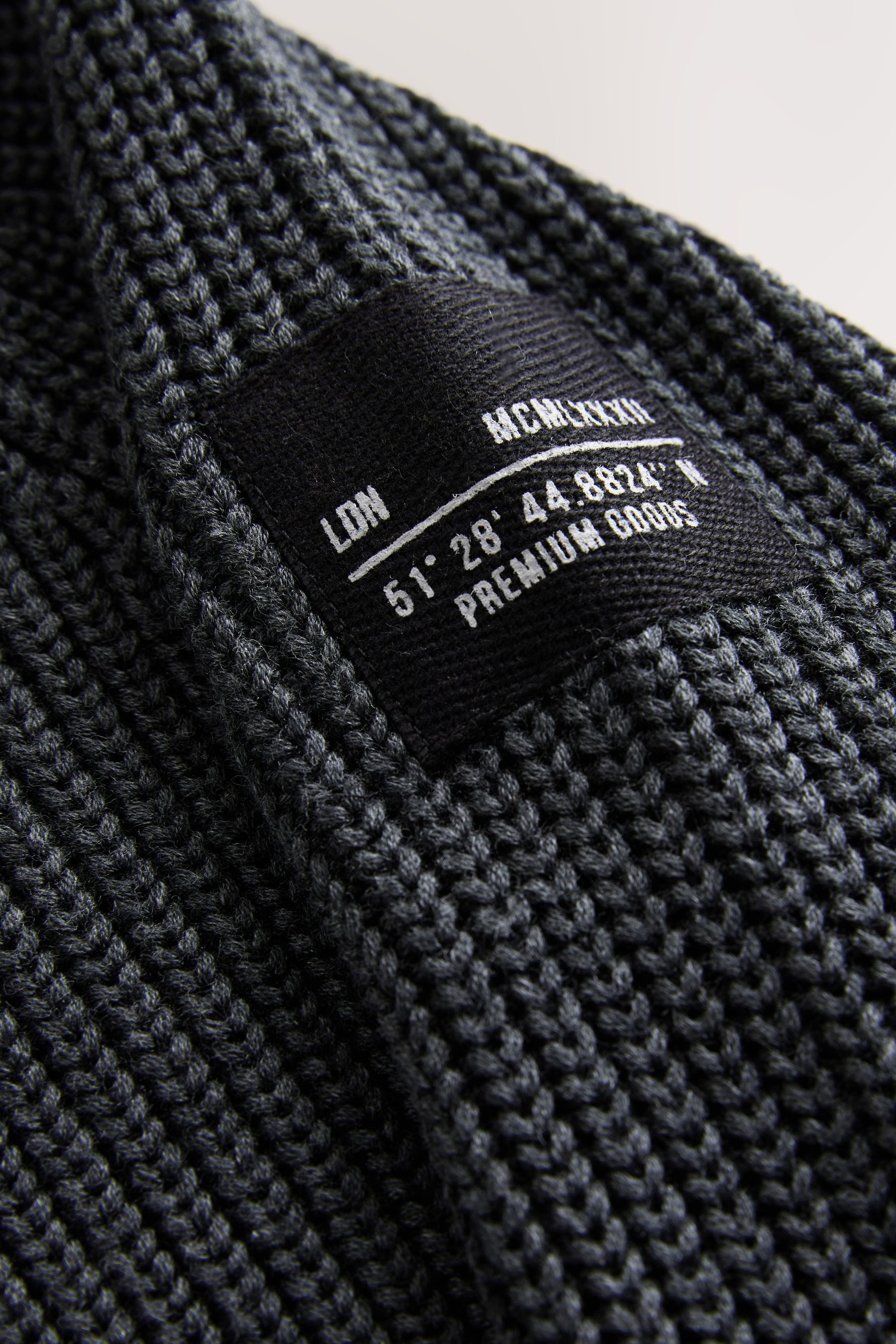 Next Troyer Gestrickter Troyer im Utility-Stil (1-tlg)