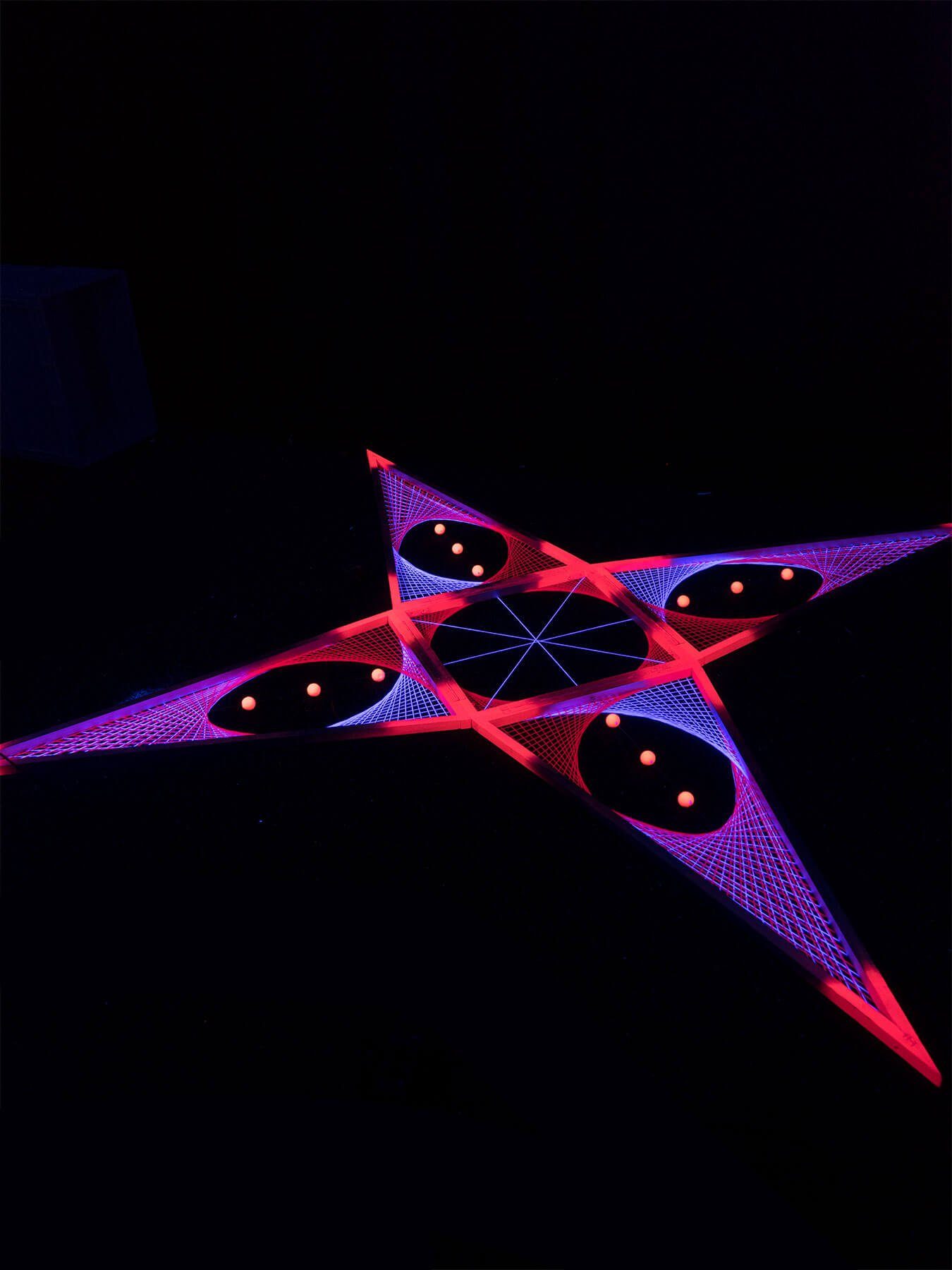 unter Pink", leuchtet Dekoobjekt "Convertible Pyramid Schwarzlicht Stern 3D UV-aktiv, Schwarzlicht 3m, PSYWORK StringArt