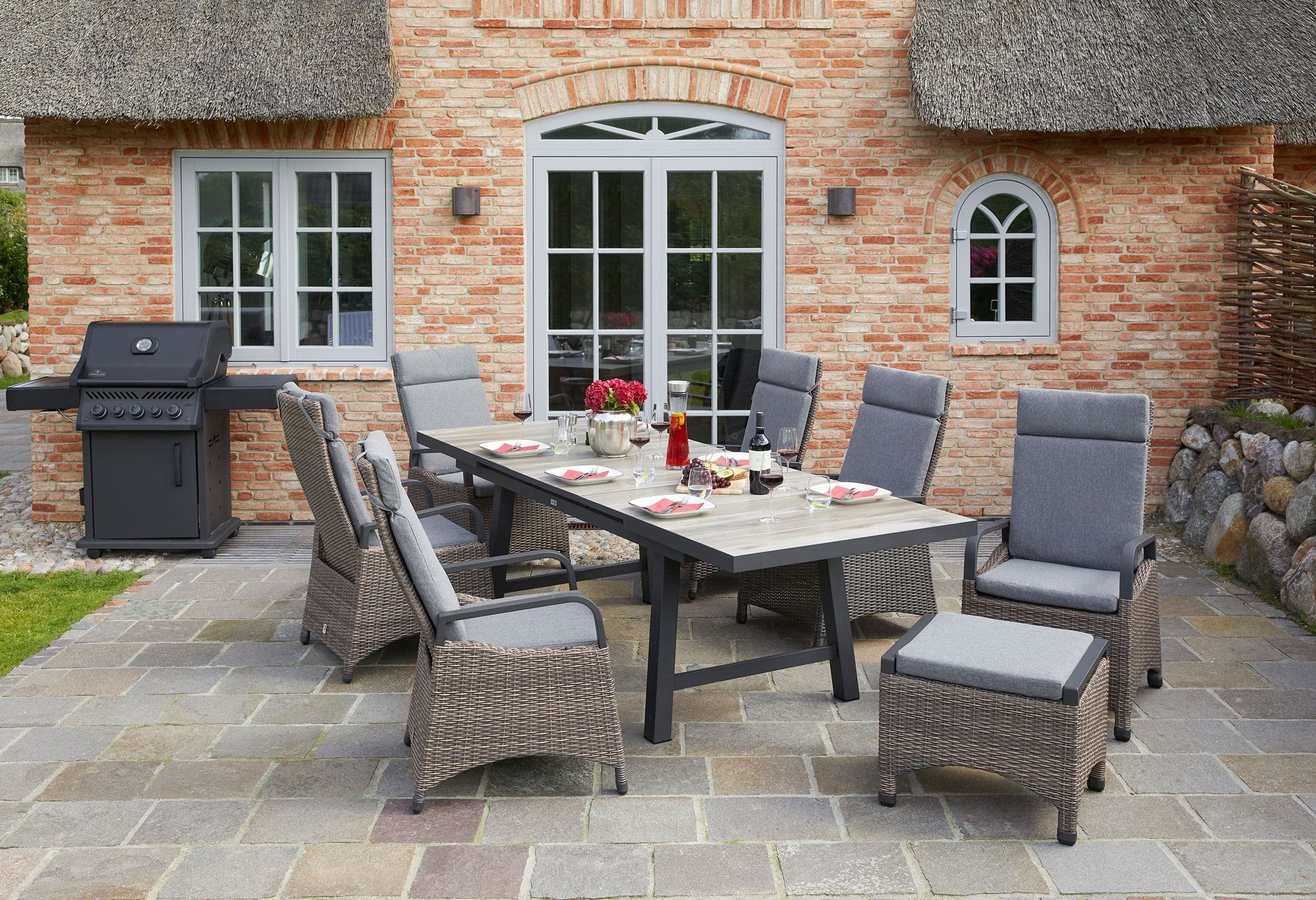 LC Garden Gartenstuhl Komido Gartenstuhl omega braun Gartensessel Polyrattan verstellbar (1 St)