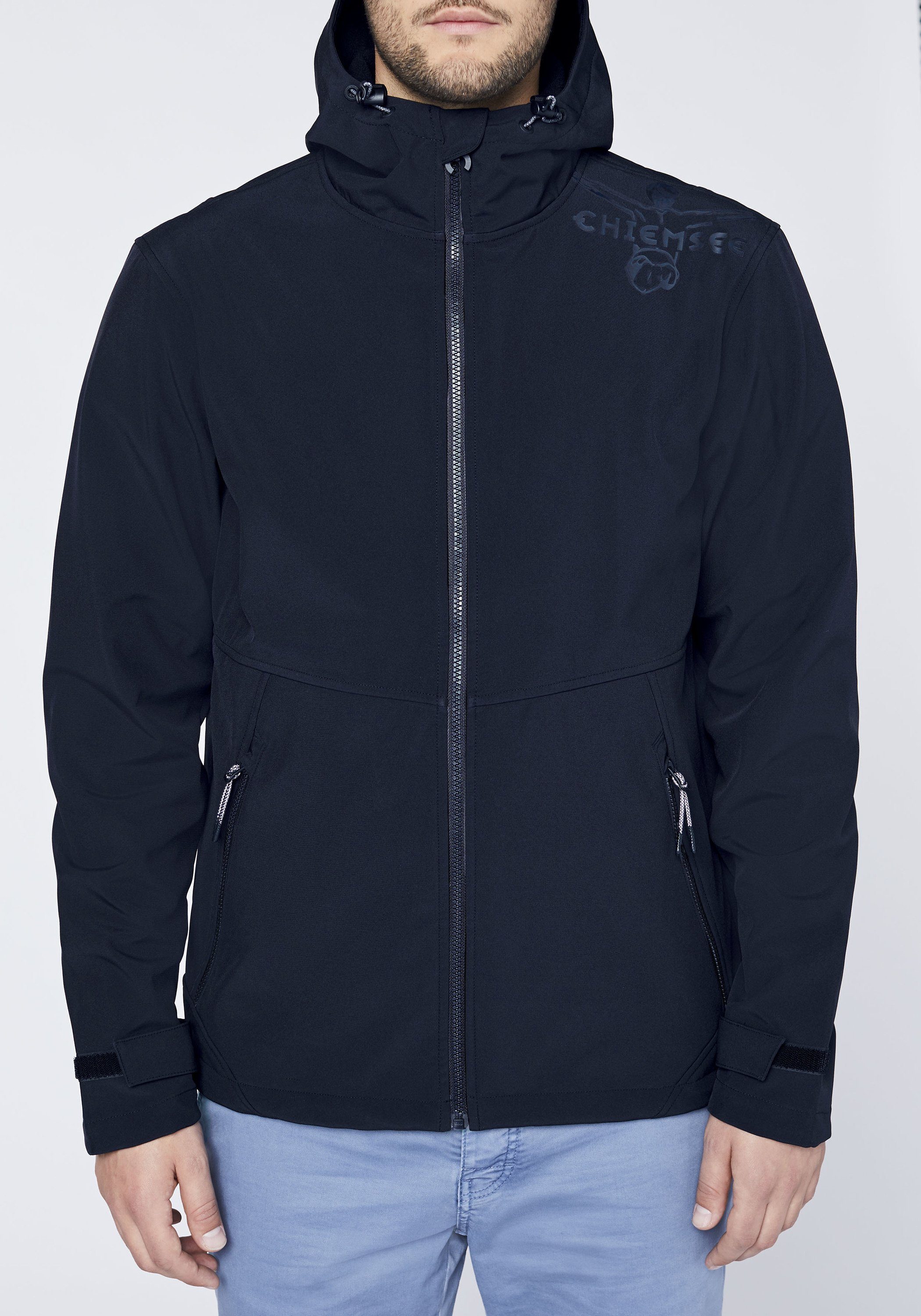 Softshelljacke mit Chiemsee Softshelljacke 1 blau dunkel Logo-Print