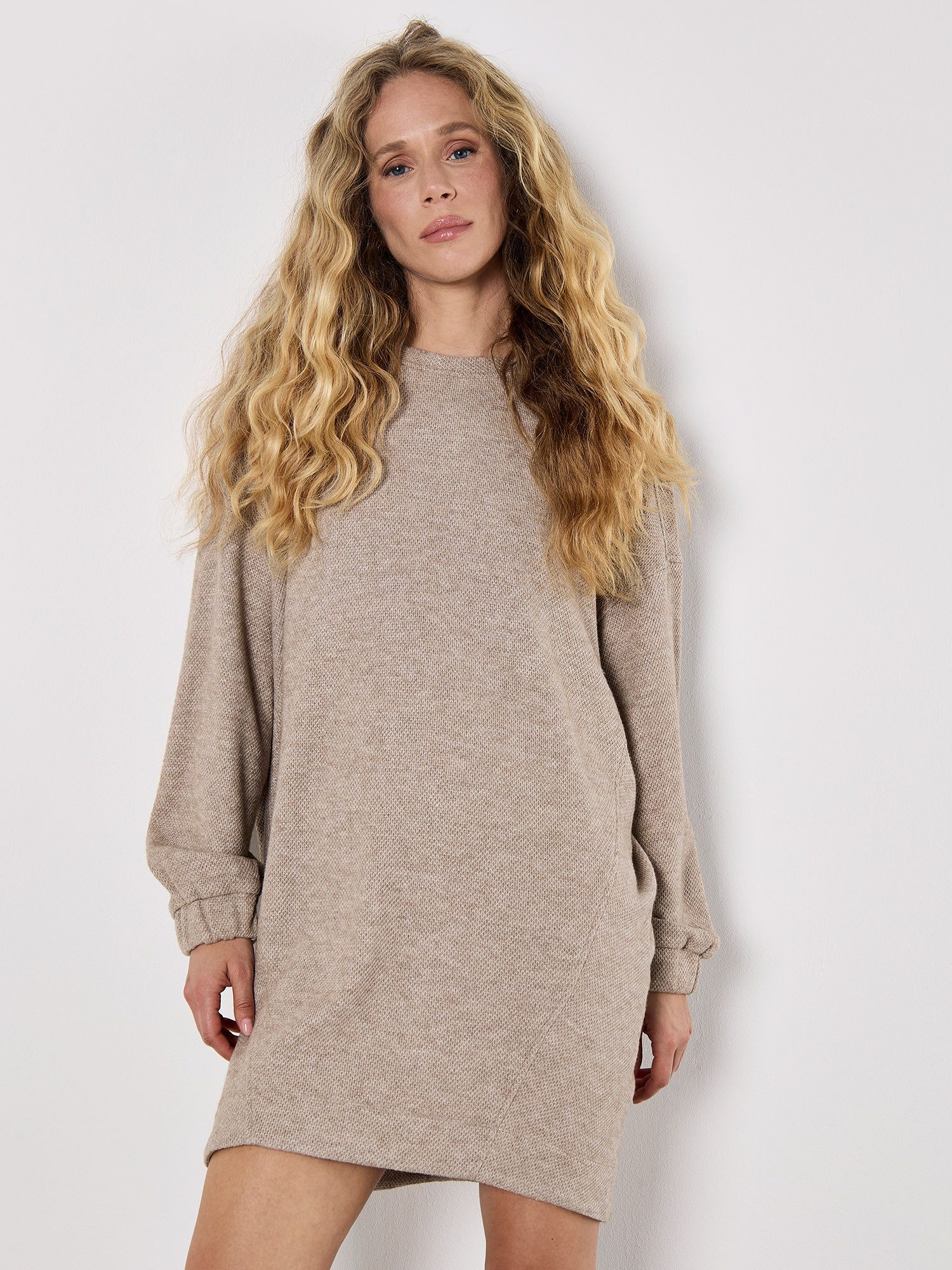 Apricot Minikleid Strickkleid mit markanten Nähten günstig online kaufen