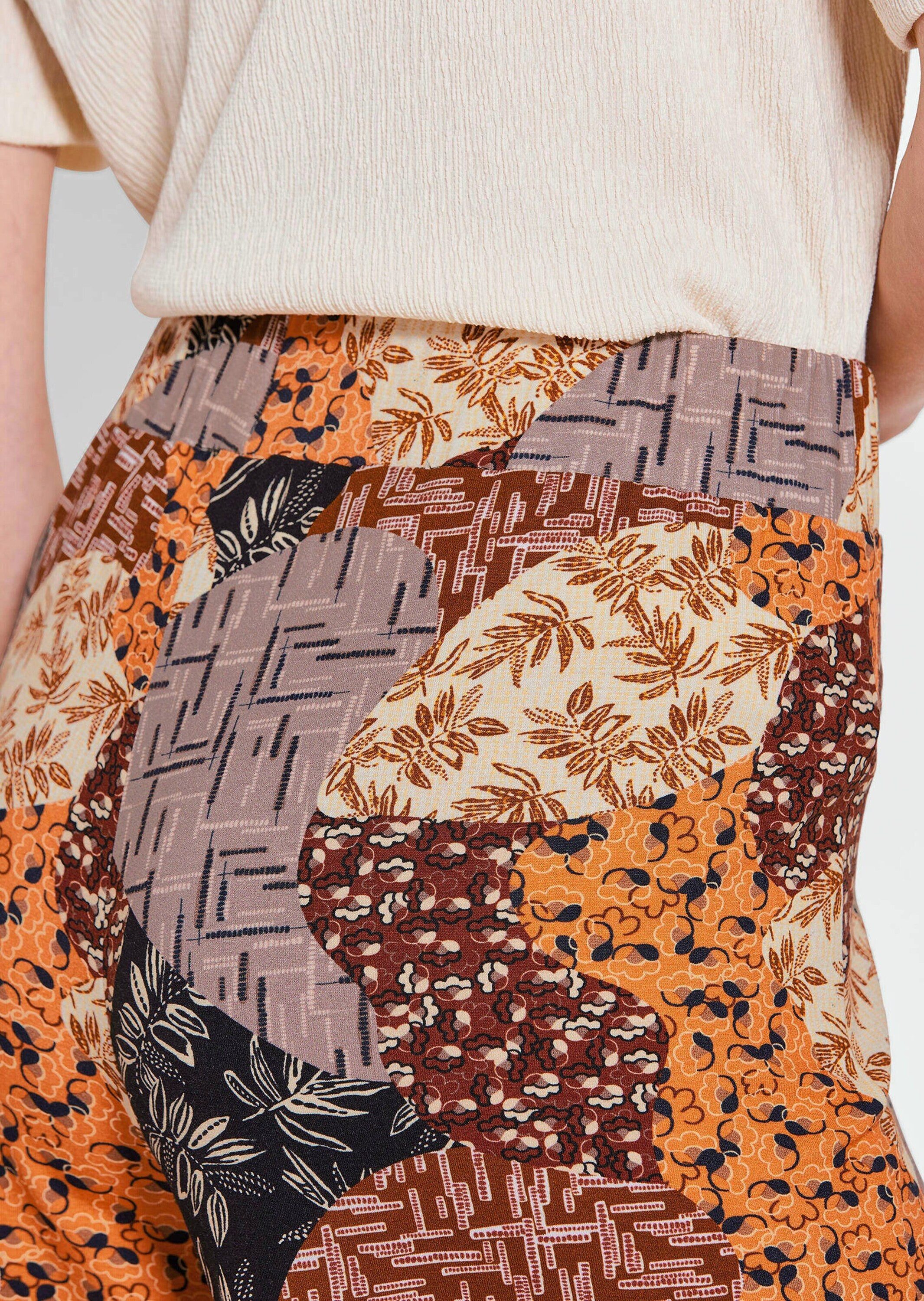 GOLDNER Schlupfhose Kurzgröße: Sommerhose VERA mit Mustermix Print Weite Schlupfhose mit Seitentaschen für Damen – Bild 5 von 5