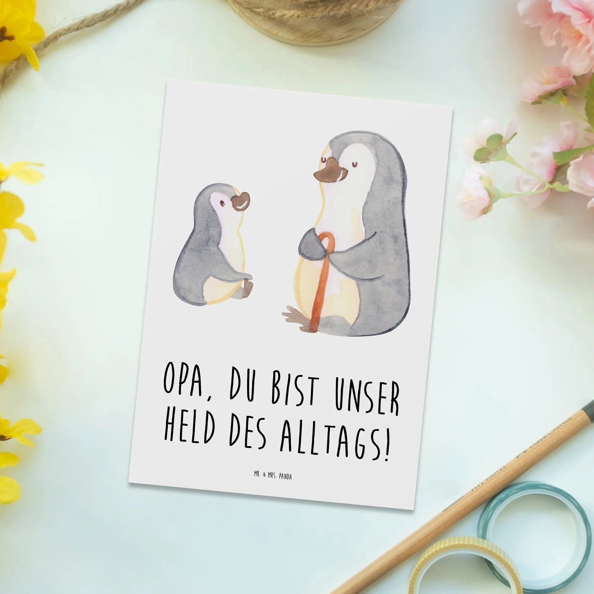 Thumbnail - Mr. & Mrs. Panda Postkarte Opa Held - Weiß - Geschenk, Liebe, Grußkarte, Danke, Freundschaft, Po, Liebevolles Design