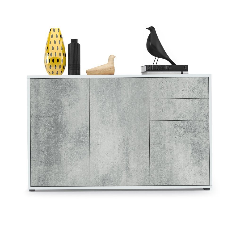 Vladon Kommode Ben V3 (Kommode, mit 3 Türen und 2 Schubladen), Weiß matt/Beton Oxid-Optik (117 x 74 x 36 cm)
