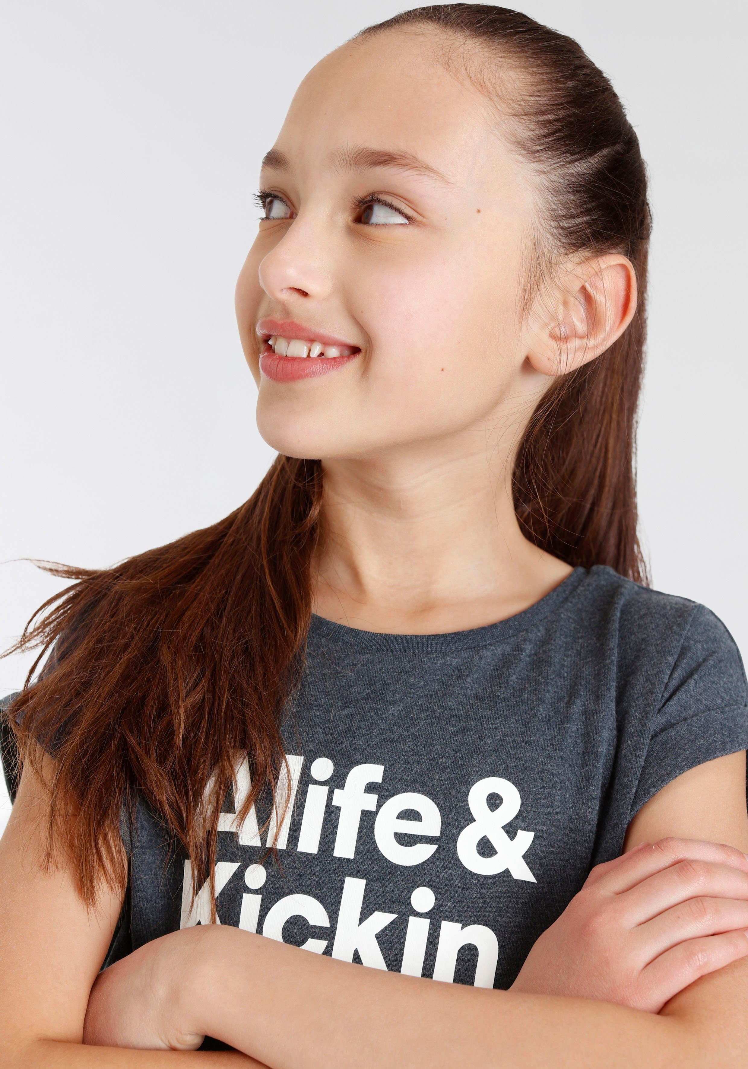 Alife & Kickin T-Shirt Alife NEUE Kickin mit Kids. für Logo & MARKE! Druck