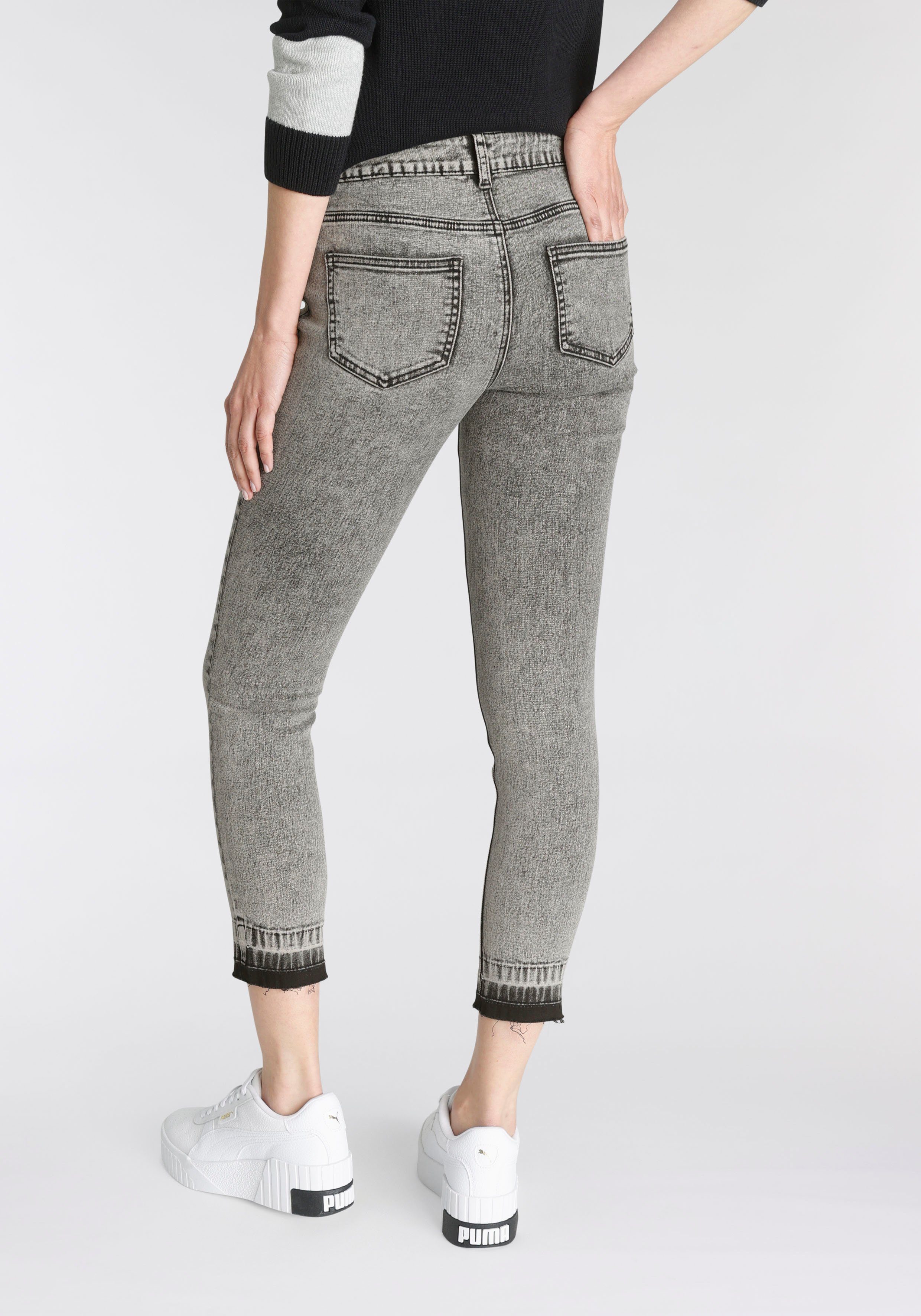 Arizona 7/8Jeans moonwashed mit offenem Saum