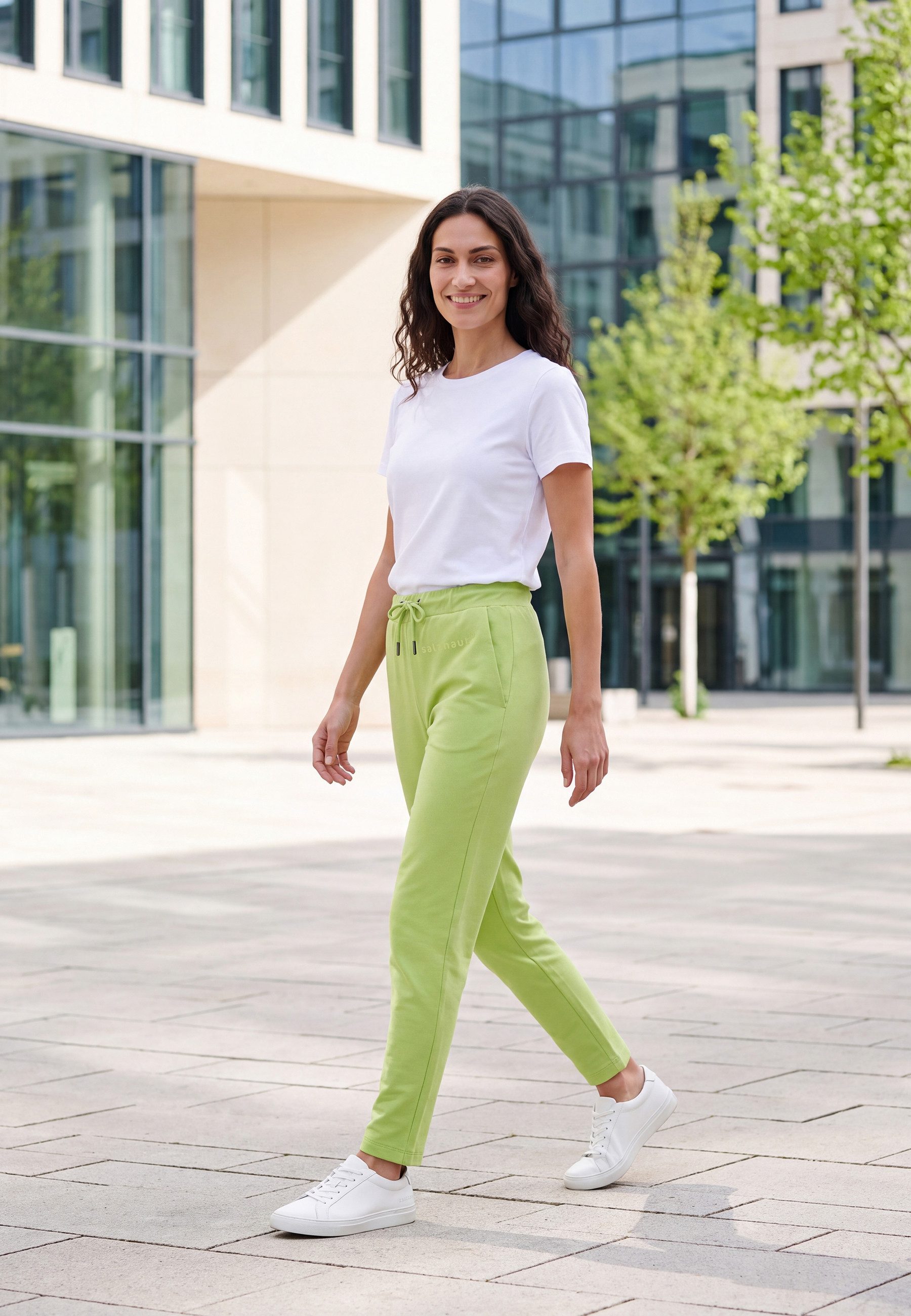 salzhaut Sweathose DOORLOCK Damen Regular Fit salzhaut – nordisch frisch, lässig und frech für jeden Tag!