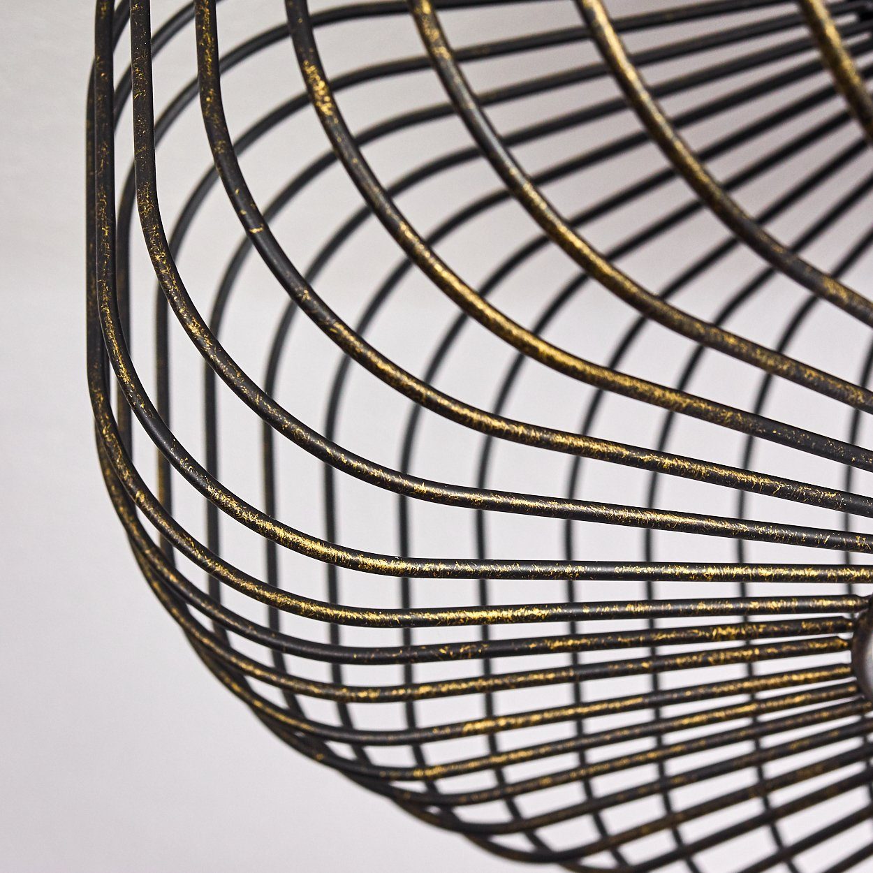 hofstein Deckenleuchte »Pieris« runde Deckenlampe aus Metall in Schwarz/Gold, ohne Leuchtmittel, E27, Retro-Leuchte mit Lichteffekt durch Gitter-Optik