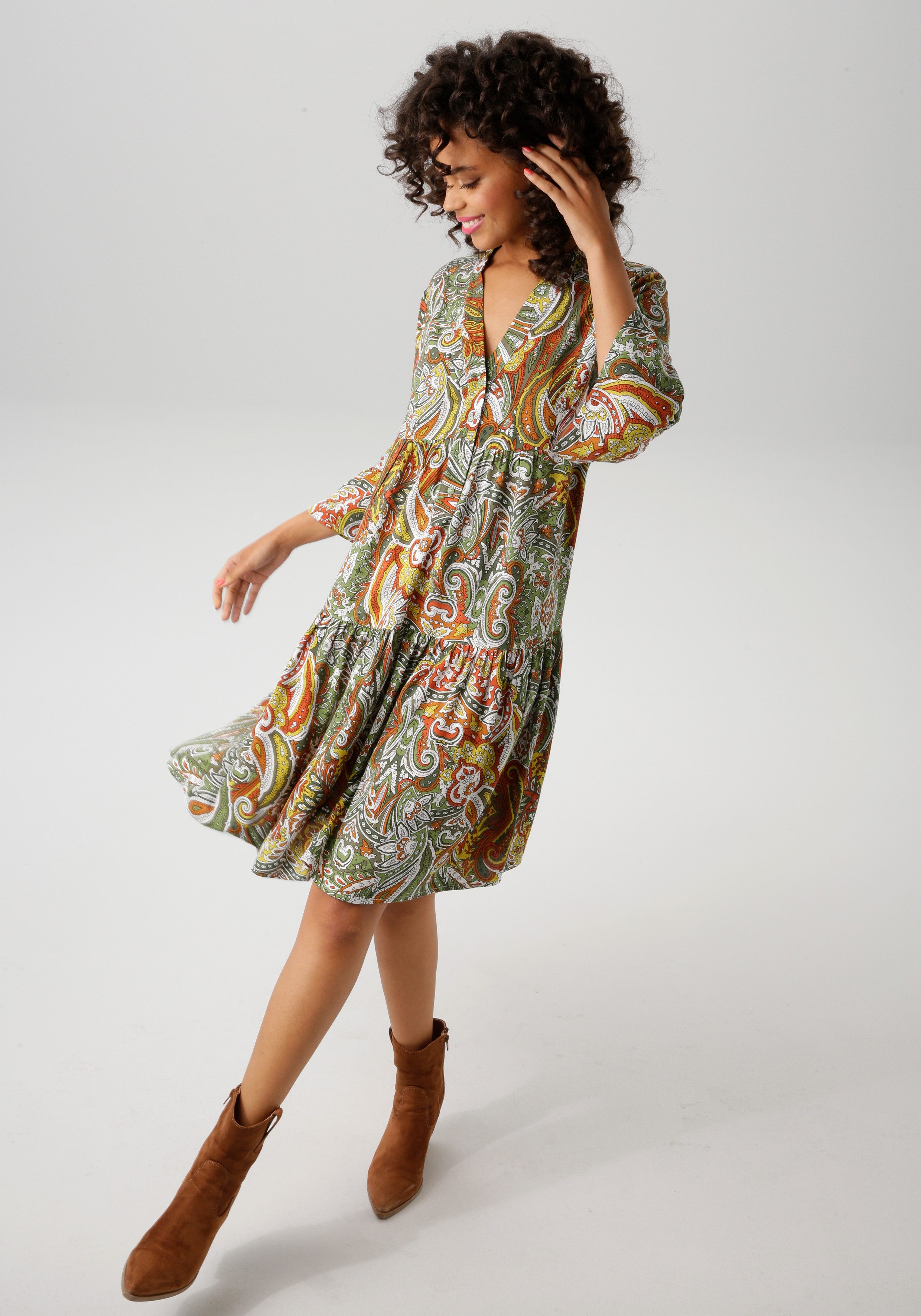 Aniston CASUAL Tunikakleid mit farbharmonischem, großflächigen Paisley-Must günstig online kaufen