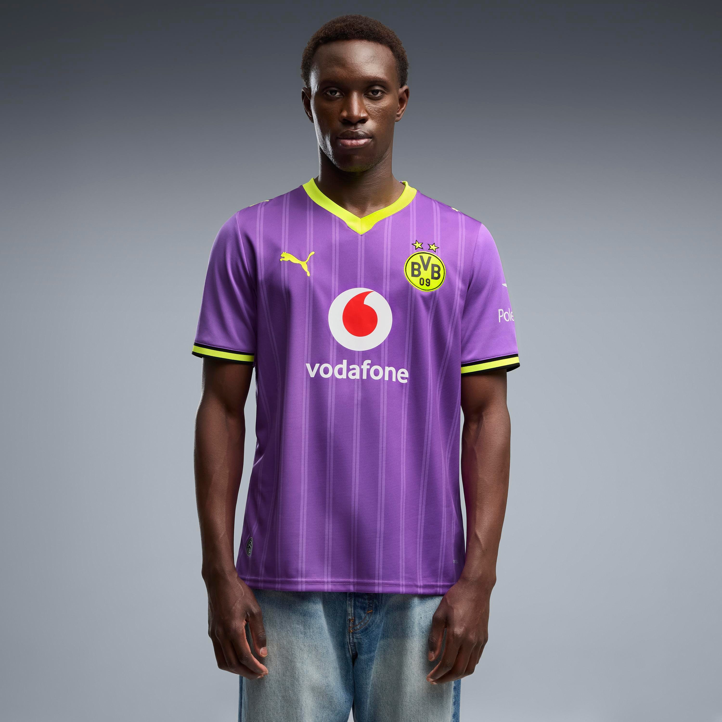 PUMA Fußballtrikot BVB THIRD JERSEY REPLICA mit Rundhalsausschnitt, DryCELL-Technologie, atmungsaktiv