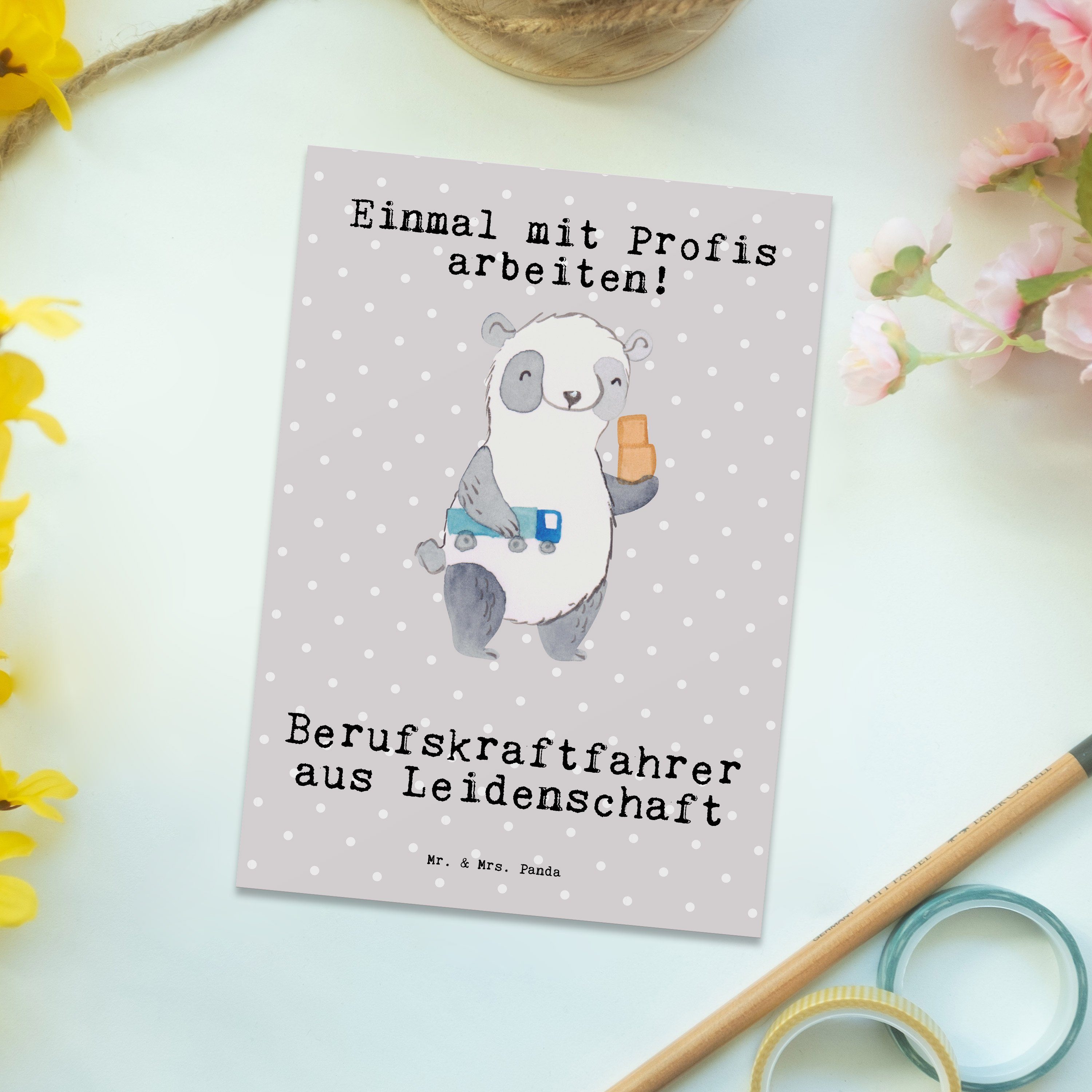 Mr. & Mrs. Panda Postkarte Grau - - Leidenschaft Berufskraftfahrer Einladu Pastell aus Geschenk