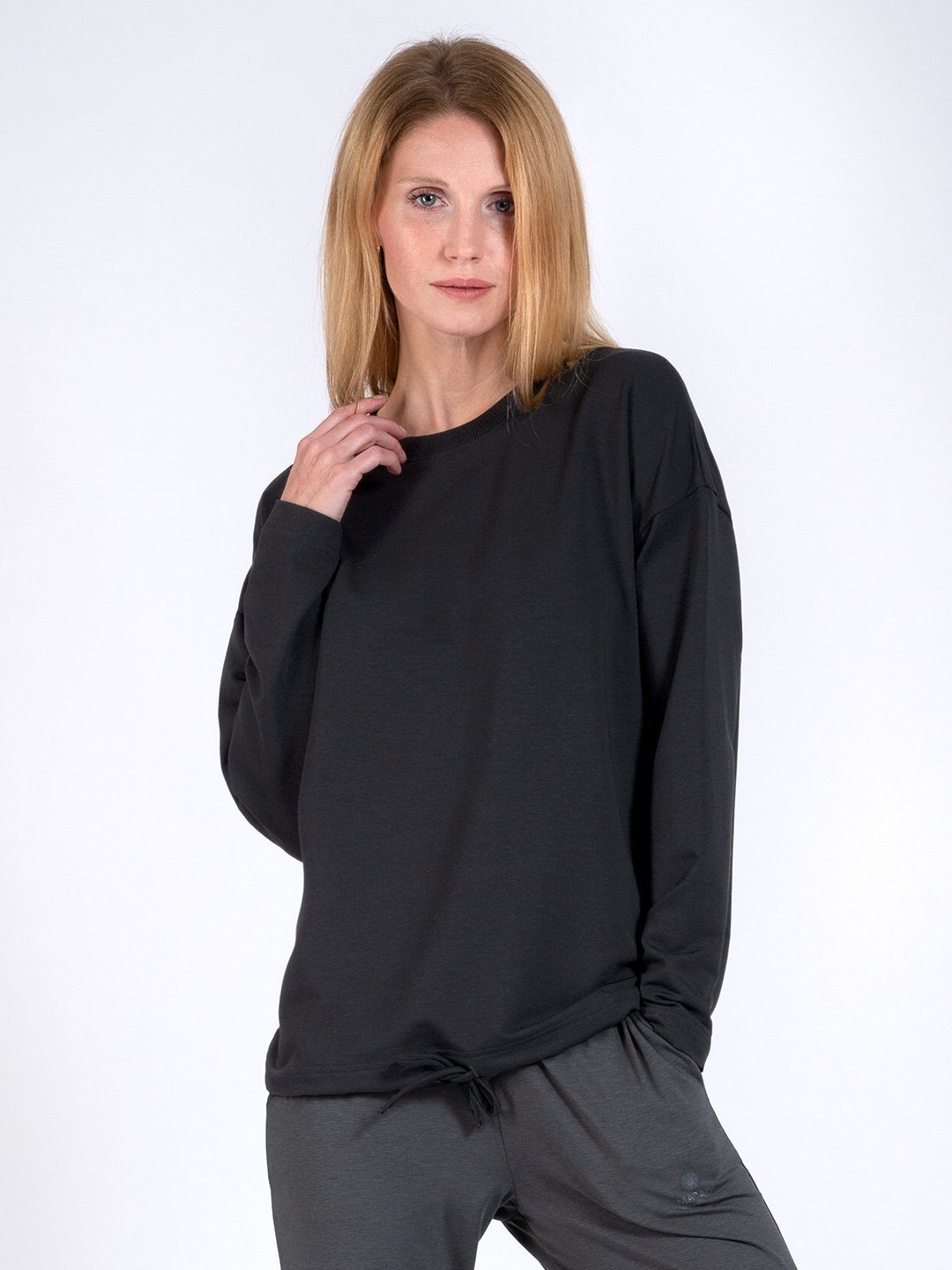 Naturmaterial & aus schwarz Gigi Magadi Shirt Relax weichem Yoga