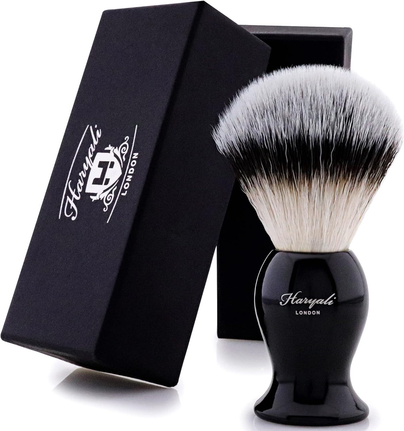 Haryali London Rasierpinsel Schwarzer synthetischer Herren-Rasierpinsel mit hochwertigem Griff, set, 1 tlg., alle Hauttypen, Silberne Synthetik Bürste im Barbershop-Design, Metallgriff ausgewogen