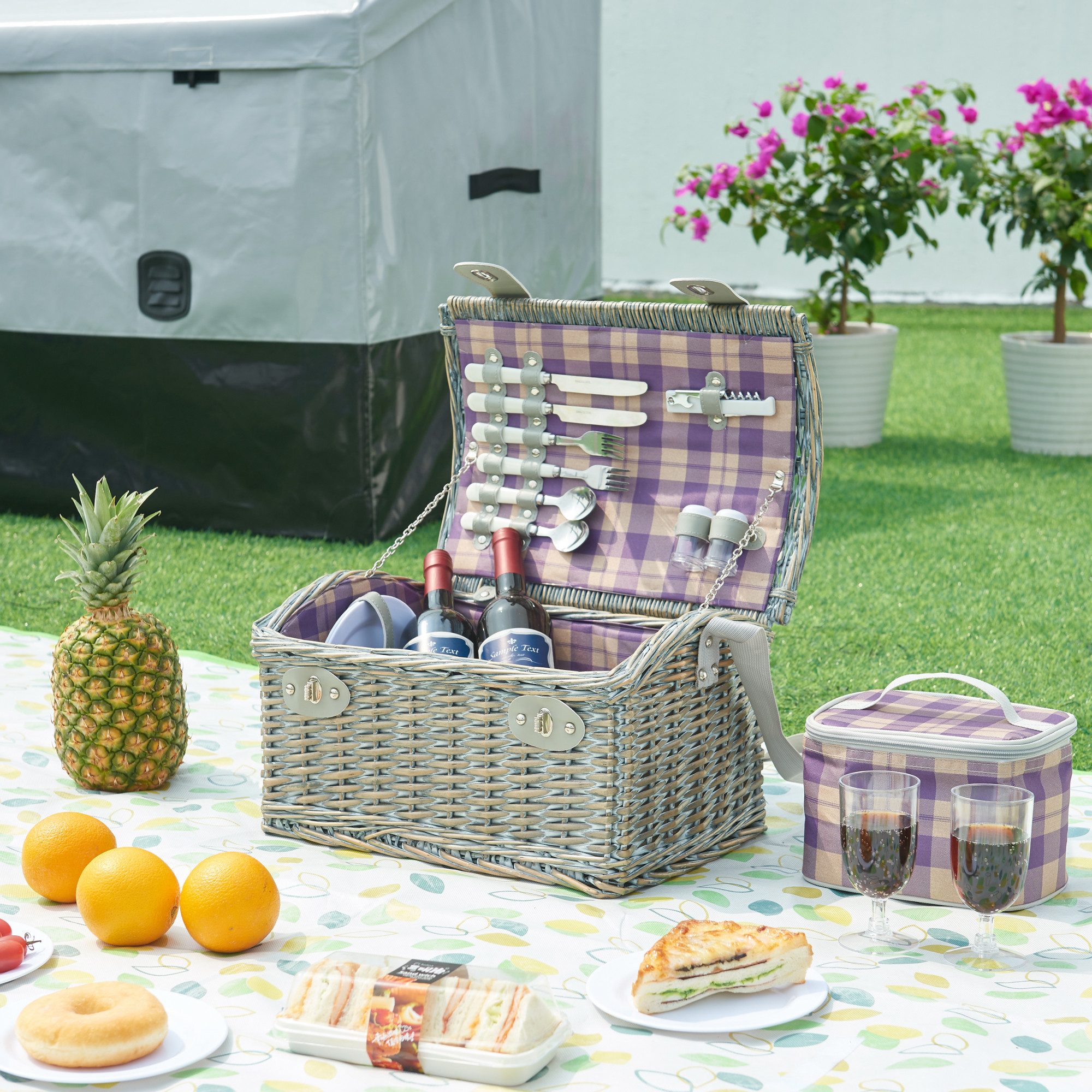 casa.pro Picknickkorb (Komplett-Set), »Folldal« mit Isoliertasche für 2 Personen 40x28x25 cm Lila / Beige