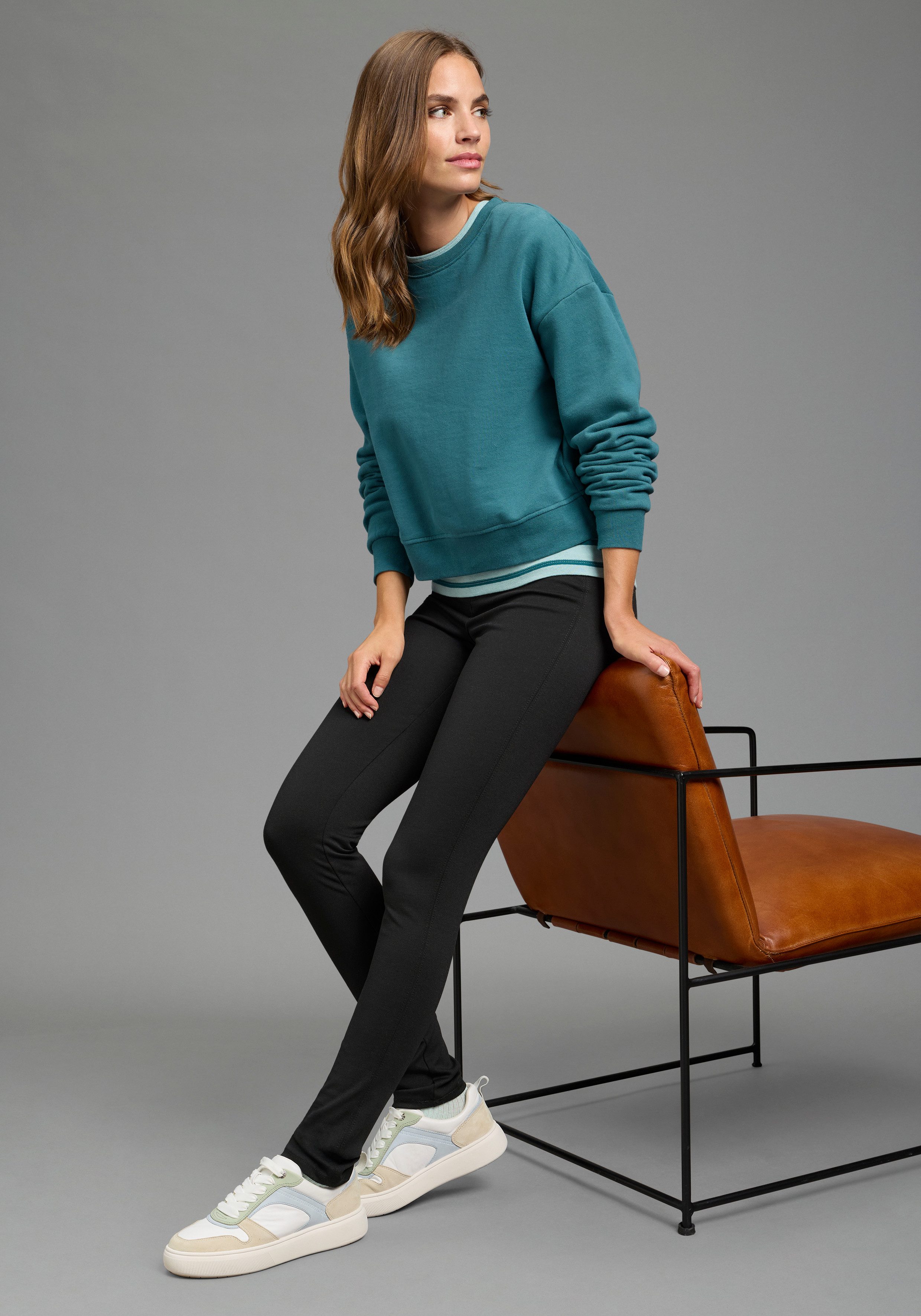 Zum Outfit 8
