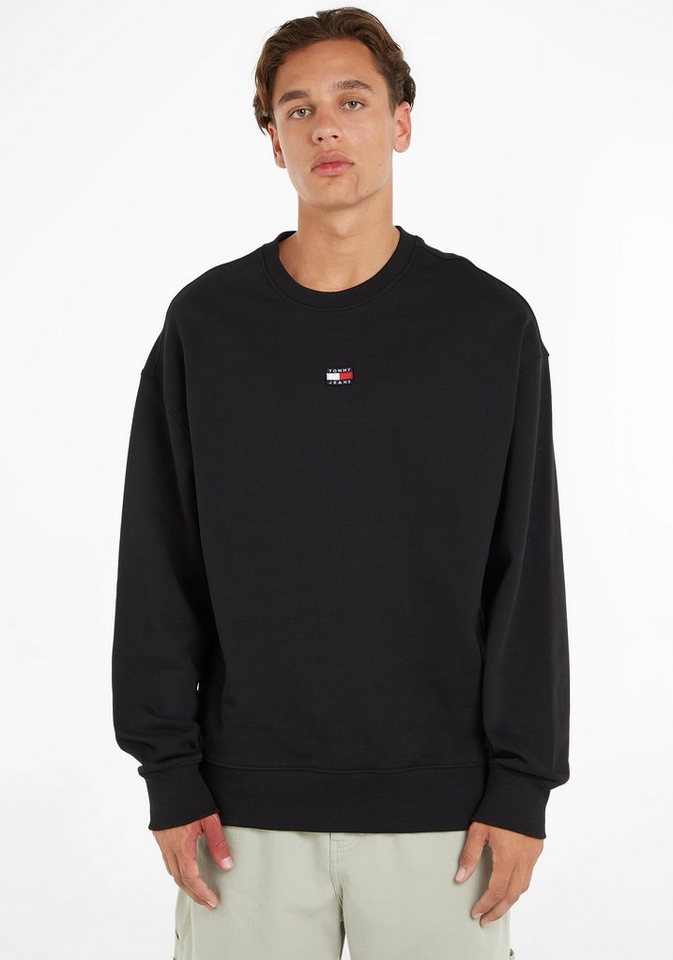 Tommy Jeans Sweatshirt TJM RLX XS BADGE CREW mit Tommy Jeans Stickerei