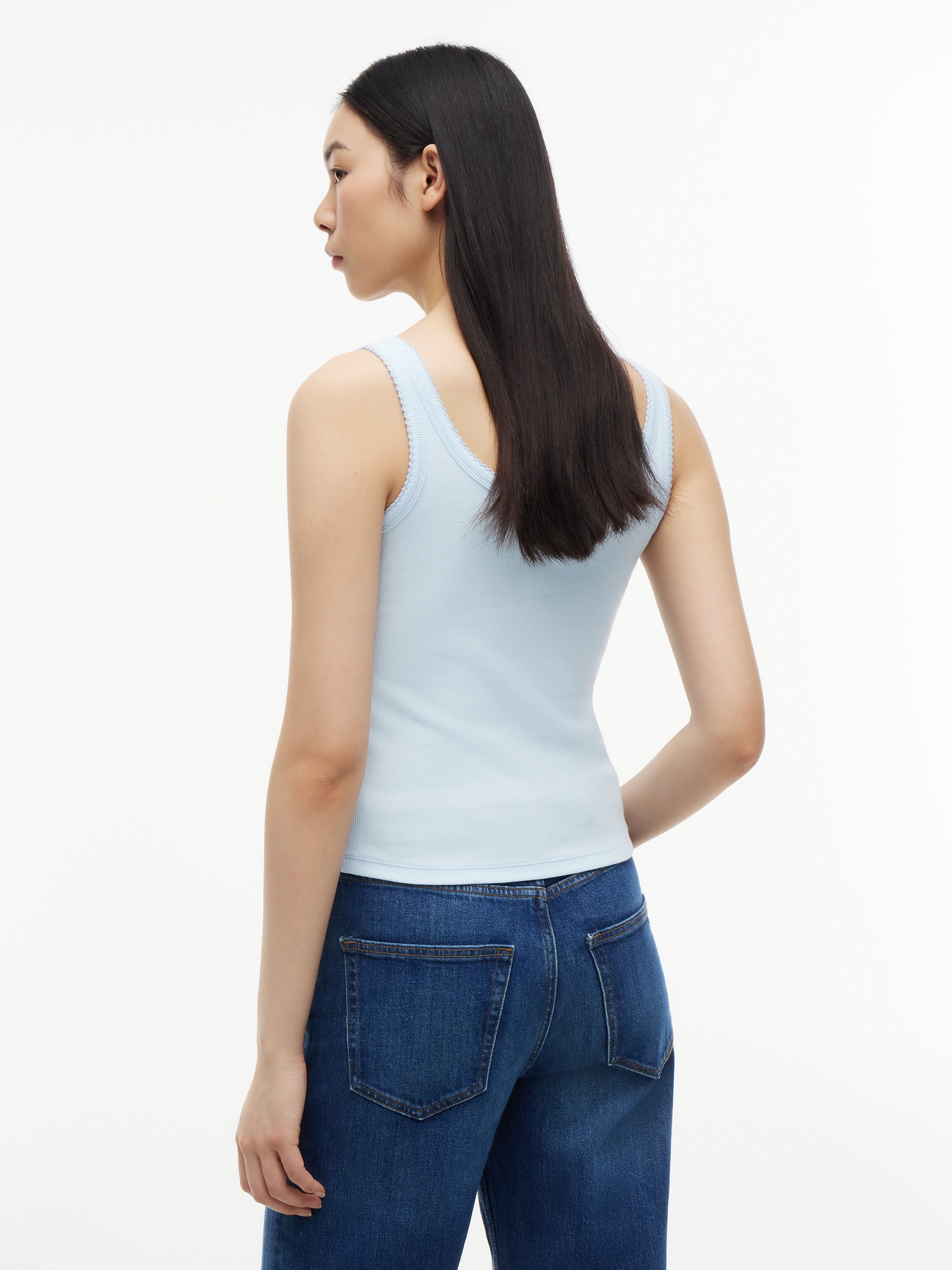Tommy Jeans Trägertop TJW SLIM SCRIPT RIB TANK Baumwollmischung, slim fit, in gerippter Struktur, Logoschriftzug