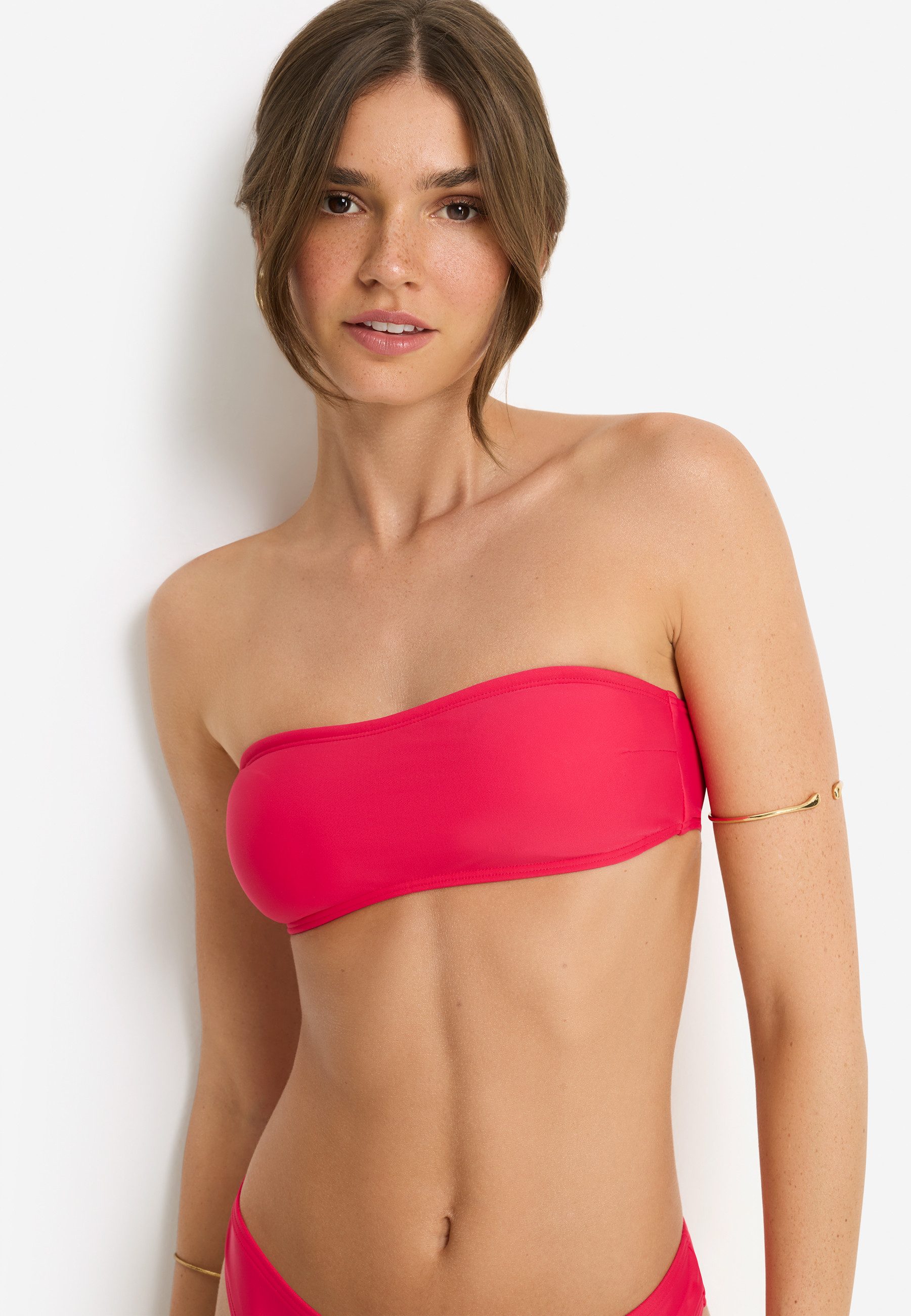 LSCN by LASCANA Bandeau-Bikini-Top Gina, in trendiger Uni-Farbe