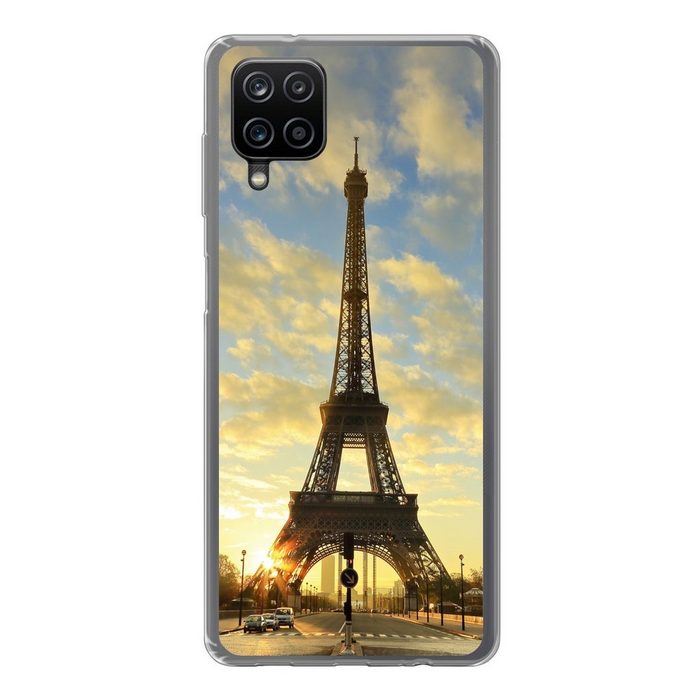 MuchoWow Handyhülle Der Eiffelturm mit einem einzigartigen orangefarbenen Himmel aufgrund Handyhülle Samsung Galaxy A12 Smartphone-Bumper Print Handy