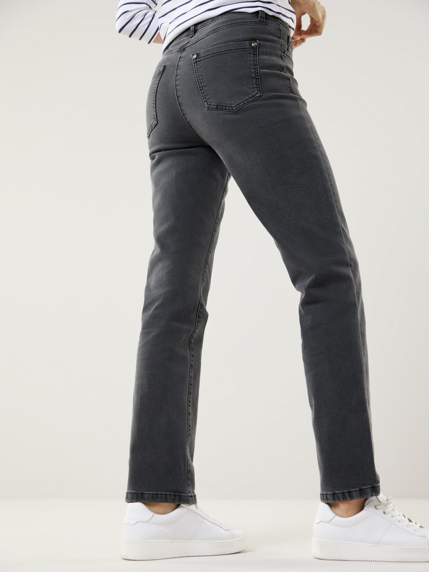 Walbusch Regular-fit-Jeans Damen Husky-Jeans Regular Fit cashmereweicher Flausch Flex-Bund, innen auf links gewaschen, wärmend, waschmaschinenfest
