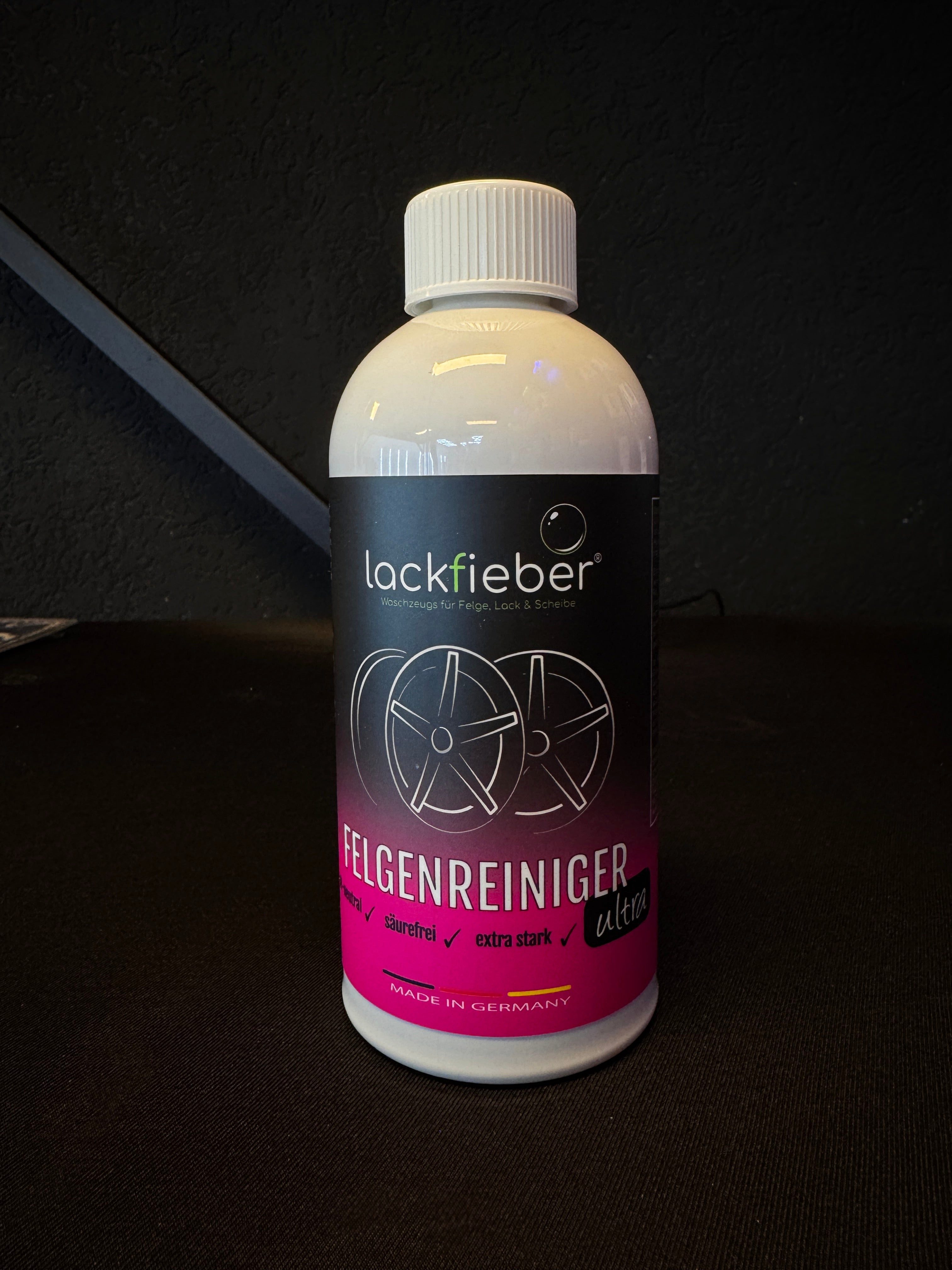 lackfieber Felgenreiniger ULTRA für Auto, Motorrad & Wohnmobil Felgenreiniger Felgenreiniger (1x 500 ml Sprühflasche für die effiziente Reinigung, glänzende Felgen, ohne Schrubben)