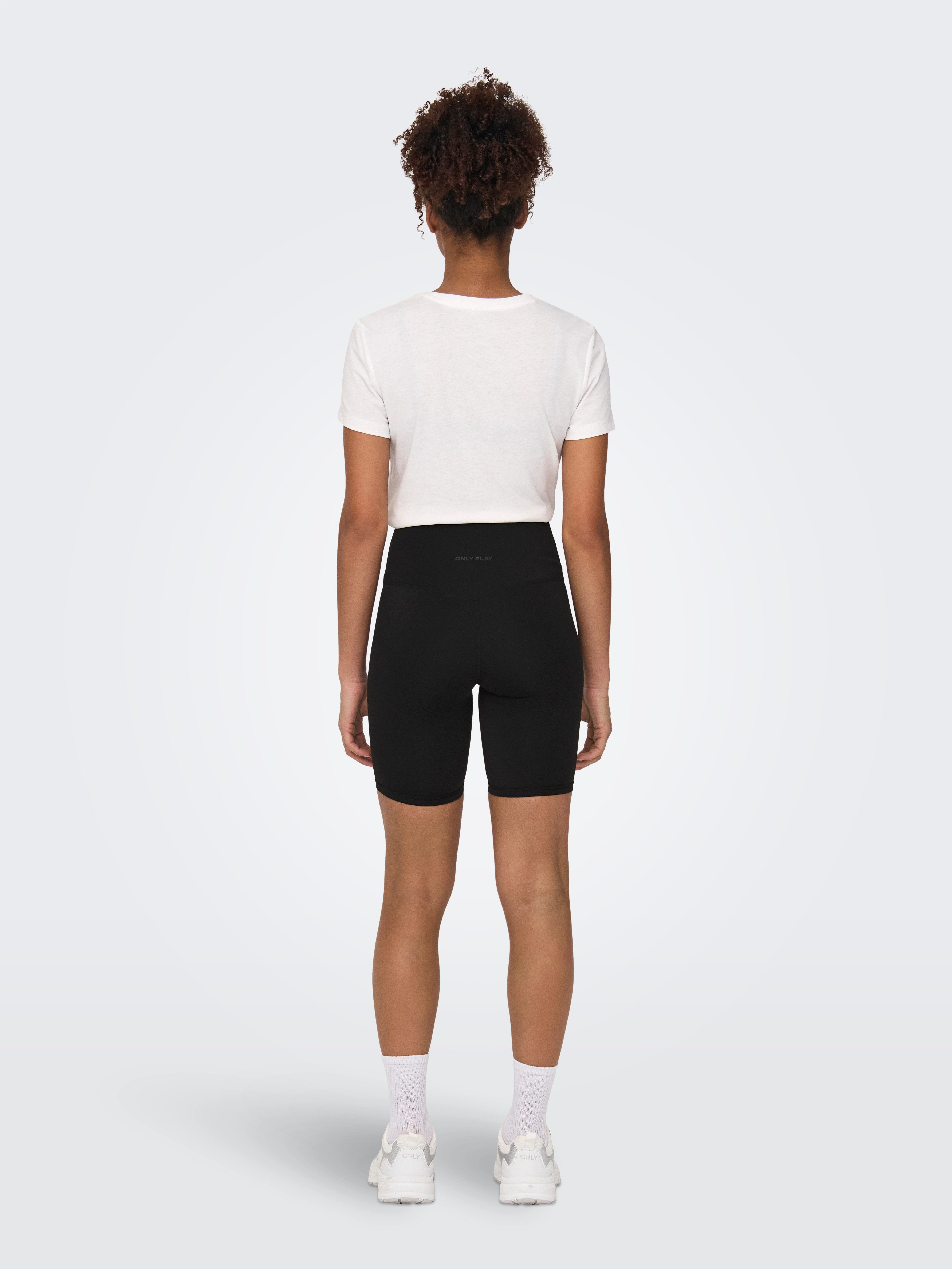 ONLY Play Trainingsshorts ONPJAM-SANA-3 XHW SHORTS NOOS Skinny Fit, knielange Schnittform, aus Nylon und Elasthan, elastisch