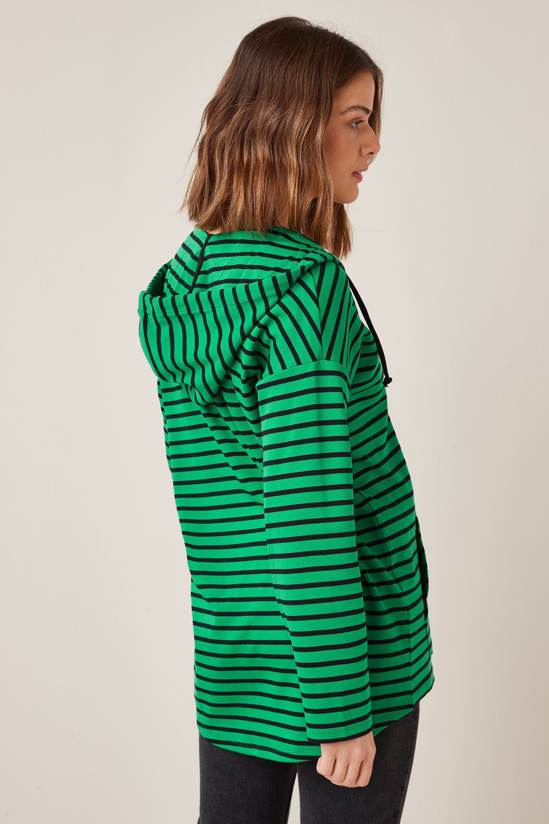Kapuze mit und Black/Green (1-tlg) Kurzarm-Poncho Next Kapuzensweatshirt Streifen