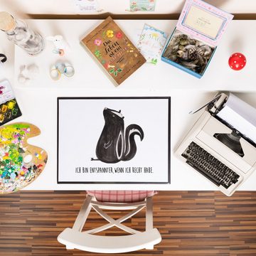 Mr. & Mrs. Panda Schreibtischunterlage Stinktier Sitzen - Weiß - Geschenk, Recht, Schreibtisch Unterlagen, S, (1 tlg)