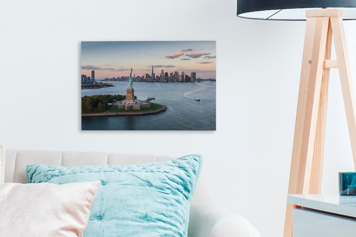 OneMillionCanvasses® Leinwandbild Die Freiheitsstatue und Ansichten von New York, Fotodruck (1 St), Leinwand Bilder Klein, Wand Dekoration Aesthetic 30x20 cm
