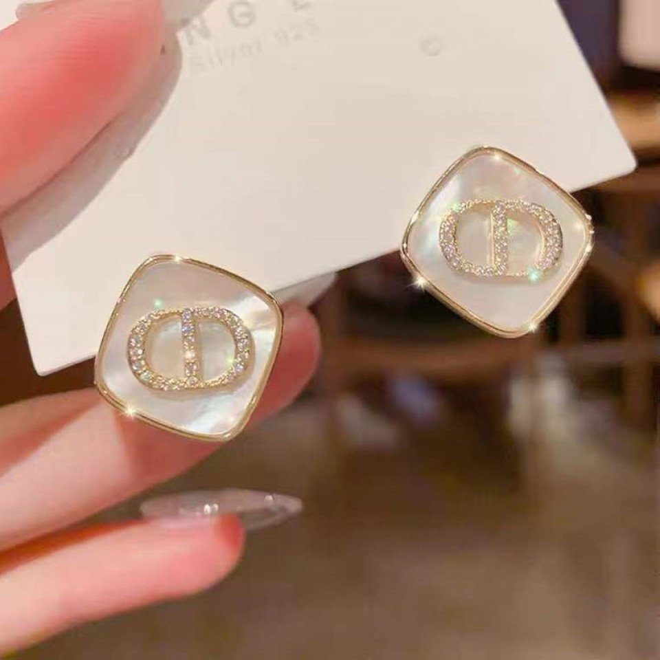Blusmart Ohrring-Set Ohrringe In Buchstabenform studs Leuchtender Anti-Allergie, fritillary ear S925-Silber, Aus