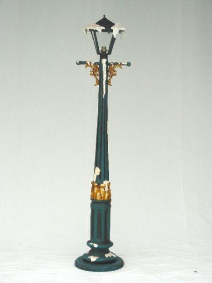 Walt-Deko Dekofigur große antike Weihnachtslampe 190cm hoch Beleuchtung - Hochwertiger