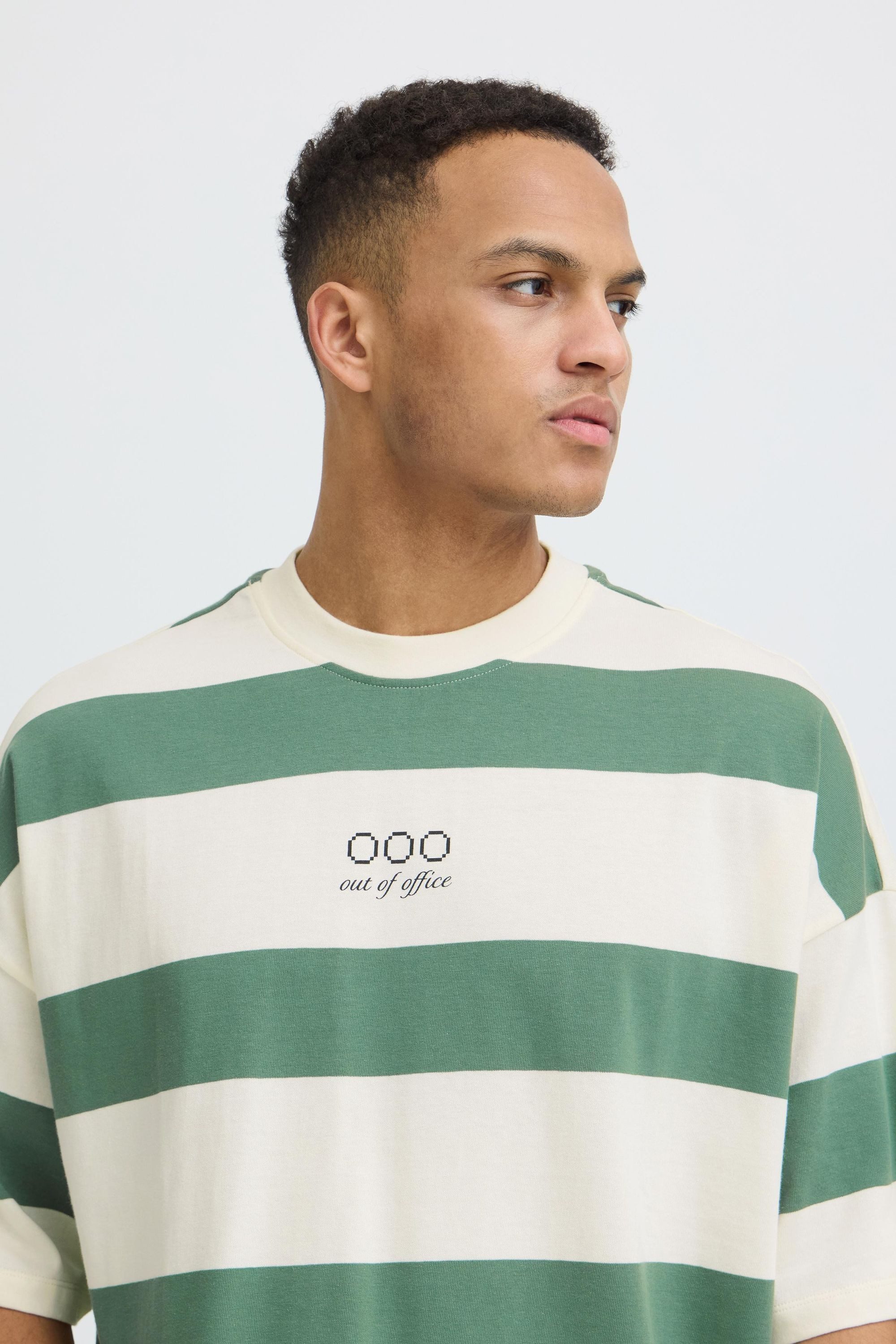 Blend Rundhalsshirt BHKaveh Weites T-Shirt mit breiten Streifen – Bild 5 von 5