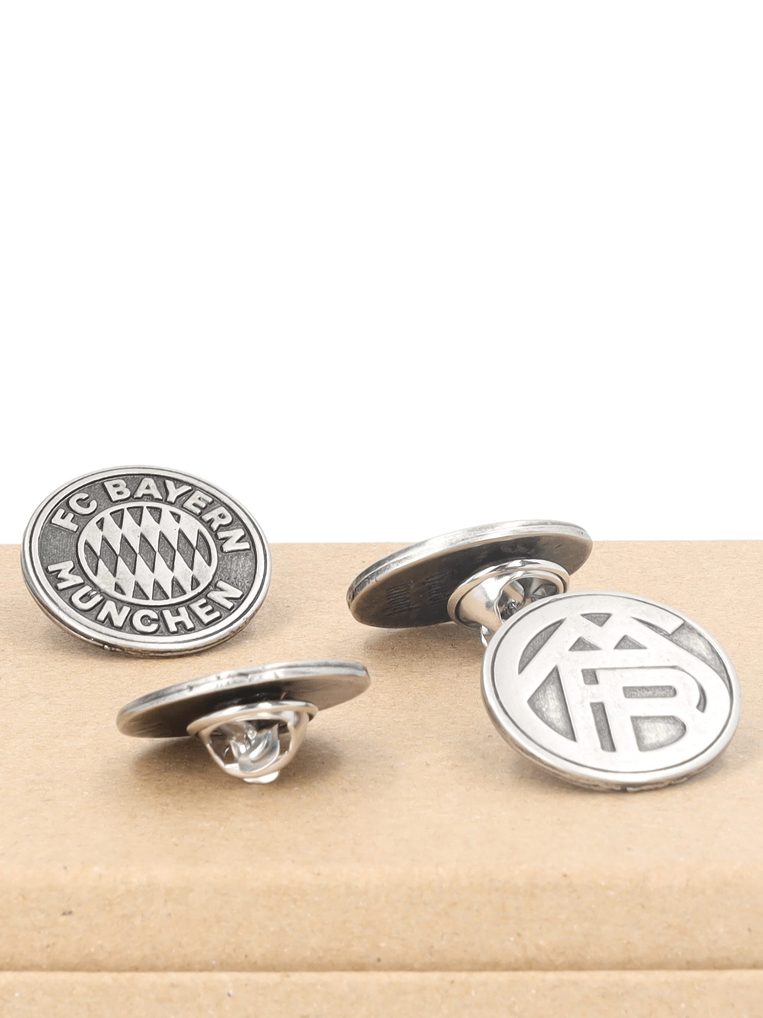FC Bayern München Pins FC Bayern München I Anstecker Retro 4er-Set I Silber