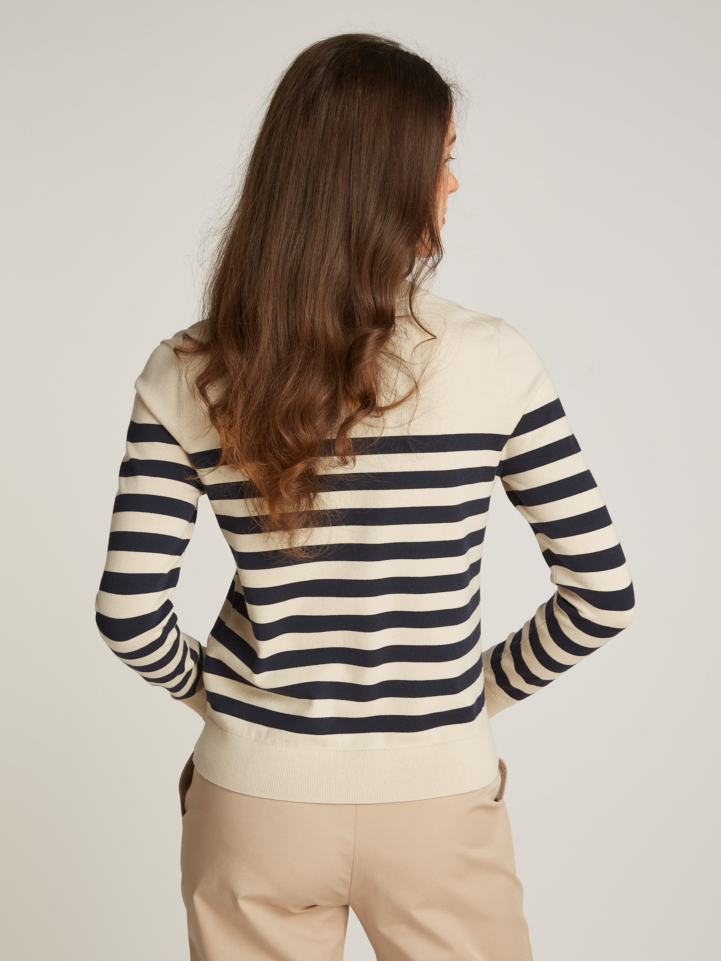 Tommy Hilfiger V-Ausschnitt-Pullover CO JERSEY STITCH V-NK SWEATER mit V-Au günstig online kaufen