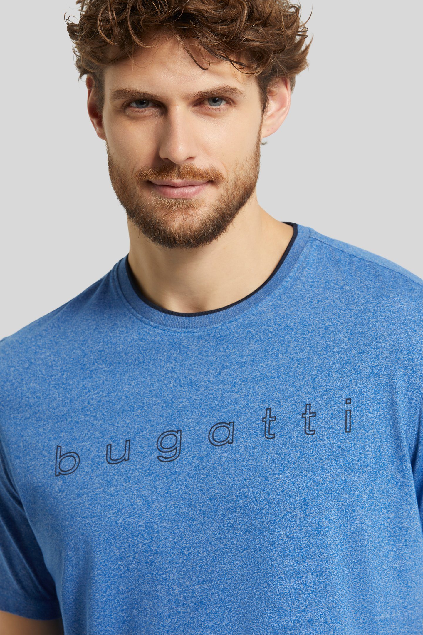 bugatti T-Shirt großem blau Logo-Print mit bugatti