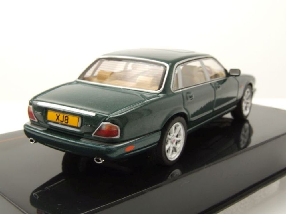 ixo Models Modellauto Jaguar XJ8 X308 RHD 1998 dunkelgrün