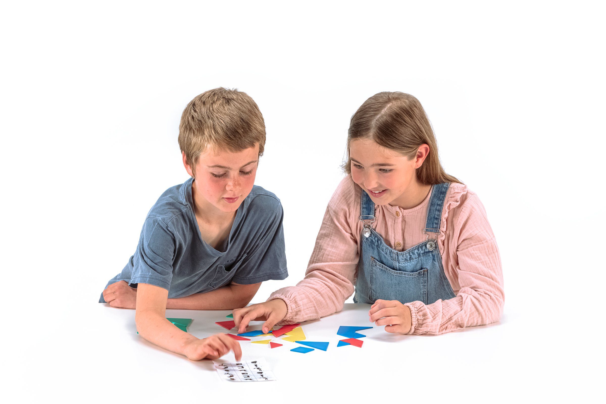 Wissner® aktiv lernen Lernspielzeug in Teile), Geometrie (28-St) (28 Muster 4 Tangramsatz Farben legen