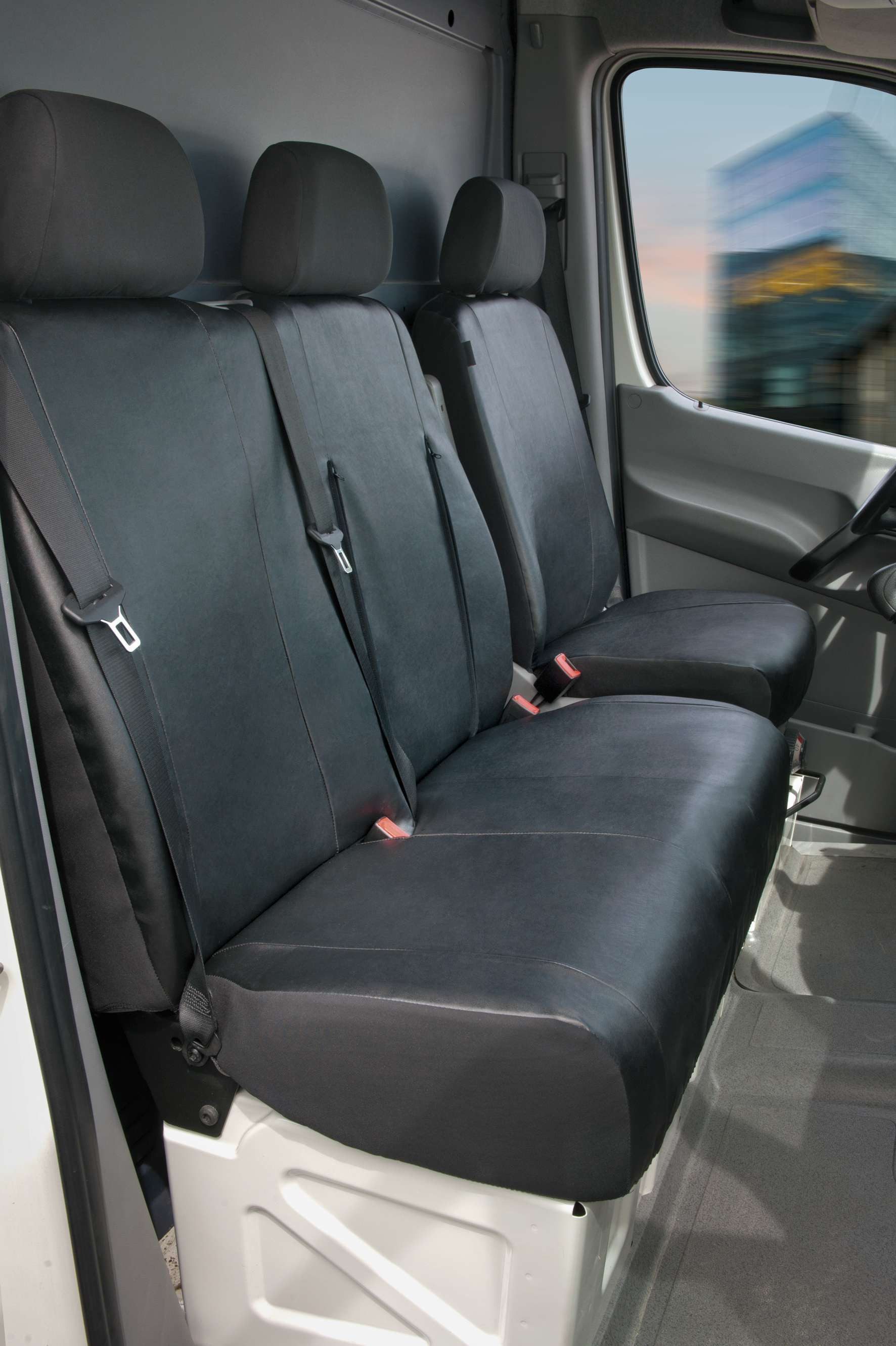 WALSER Autositzbezug Transporter Mercedes Sprinter, 1 Einzelsitzbezug vorne mit Ausnehmung Armlehne, 1 Doppelbankbezug vorne, 3 Kopfstützenbezüge, 7-tlg.