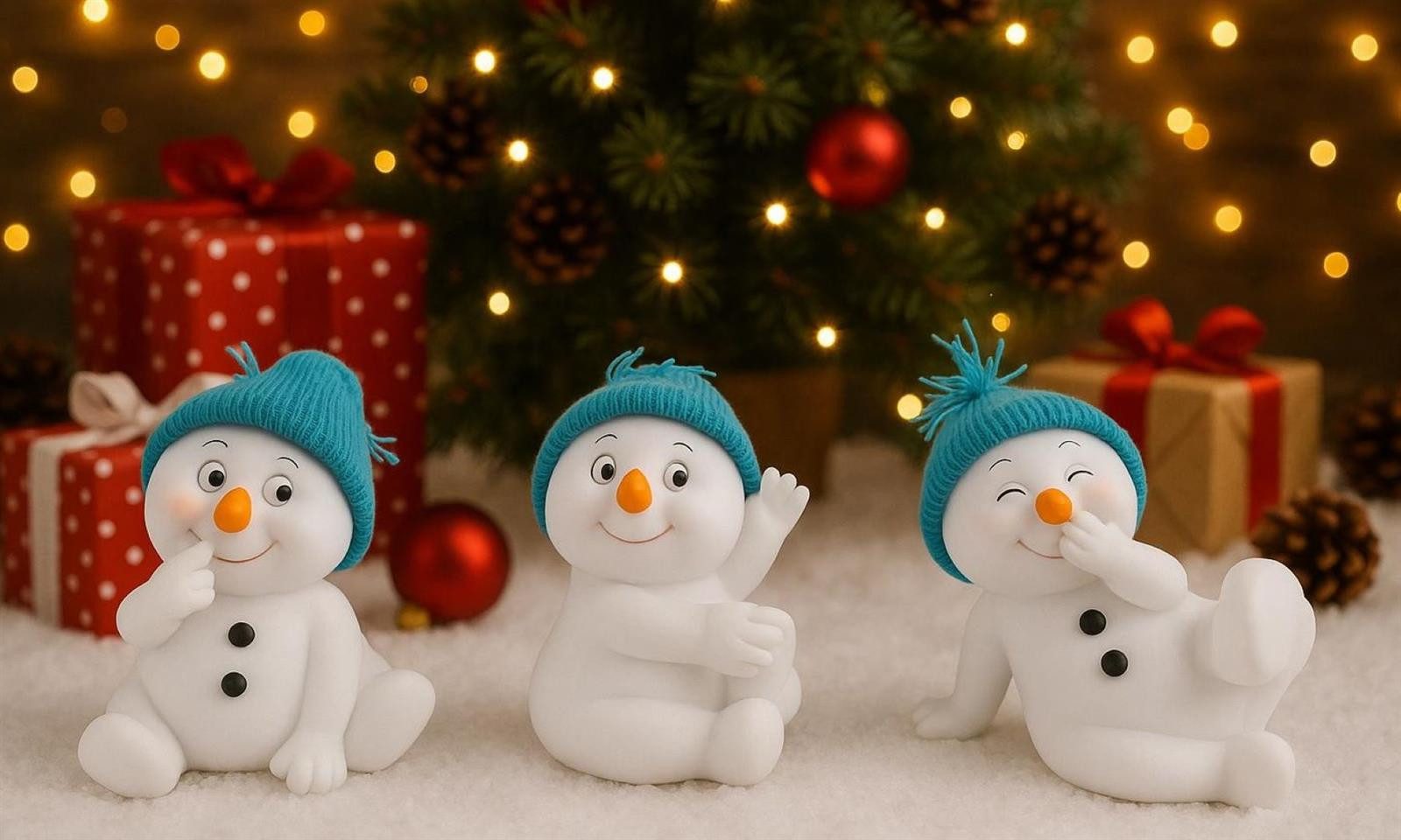 Geschenkestadl Schneemann 3 x Schneemann sitzend 11,5cm Weihnachten Winter versch. Varianten (Spar-Set, 3 x sitzend), lustige Schneemänner