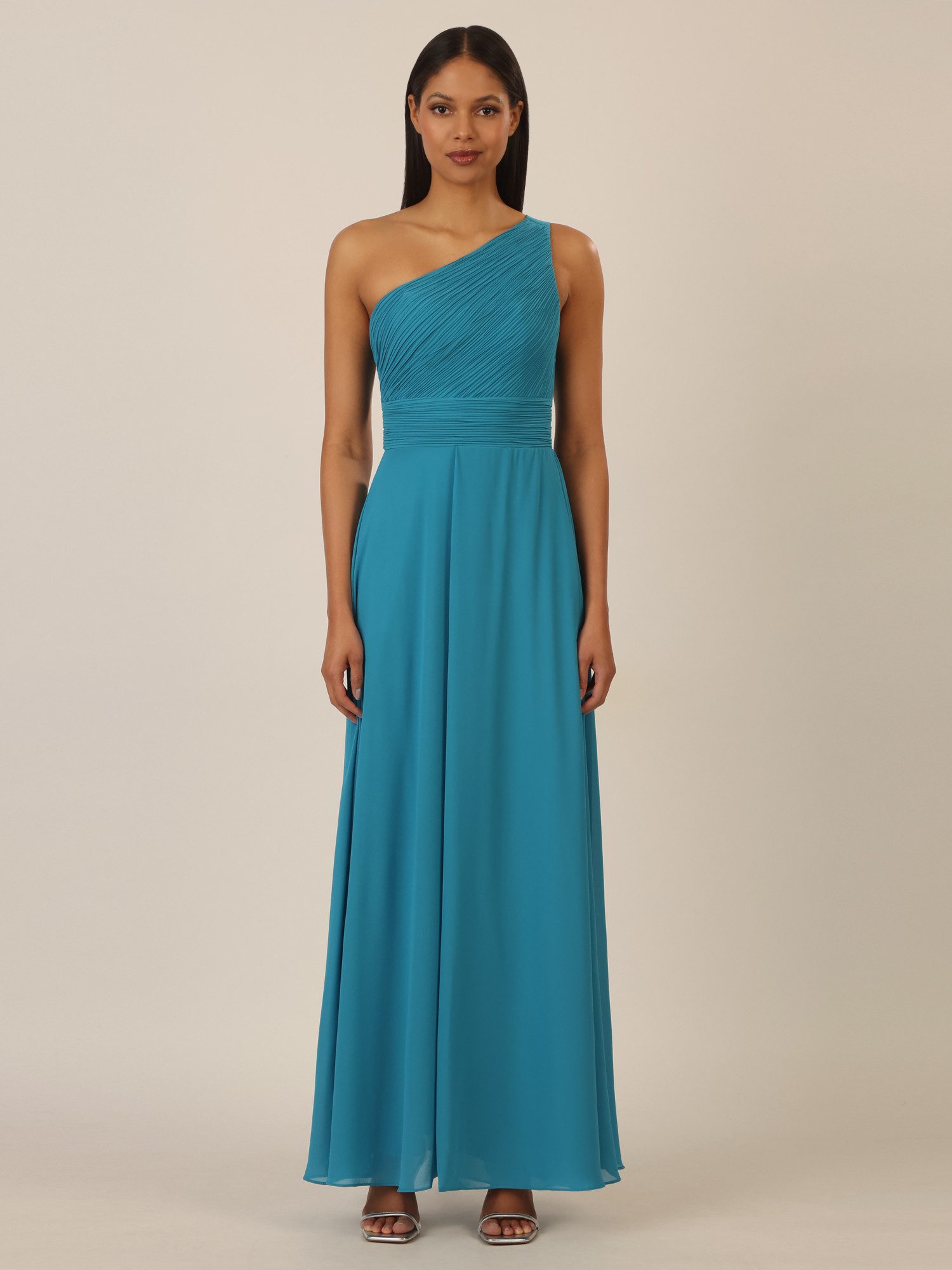 Apart Abendkleid mit Plissee- Drapierung vorne günstig online kaufen