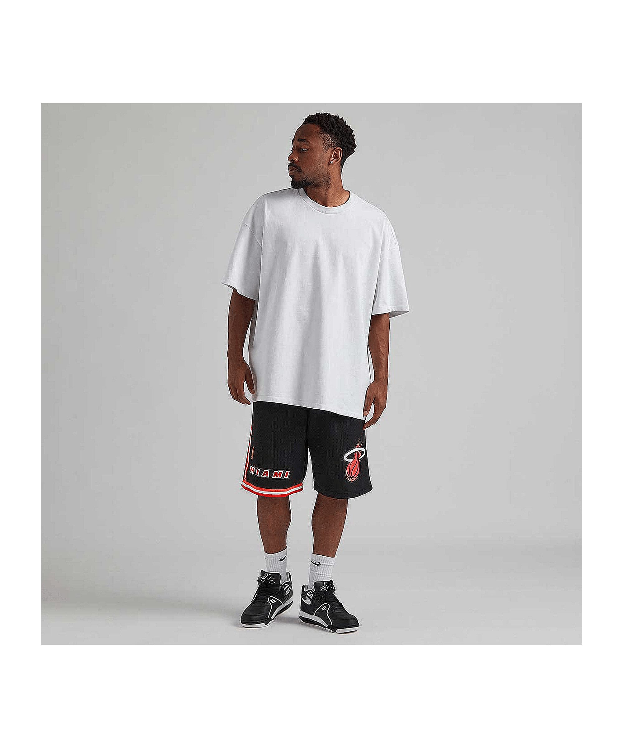 Mitchell & Ness Jogginghose Mitchell and günstig online kaufen