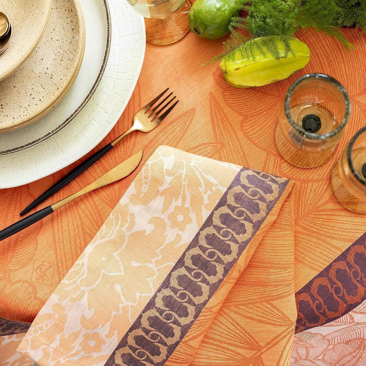 Le Jacquard Francais Tischdecke Le Jacquard Français Tischwäschekollektion Escapade Tropicale, jacquard-gewebt