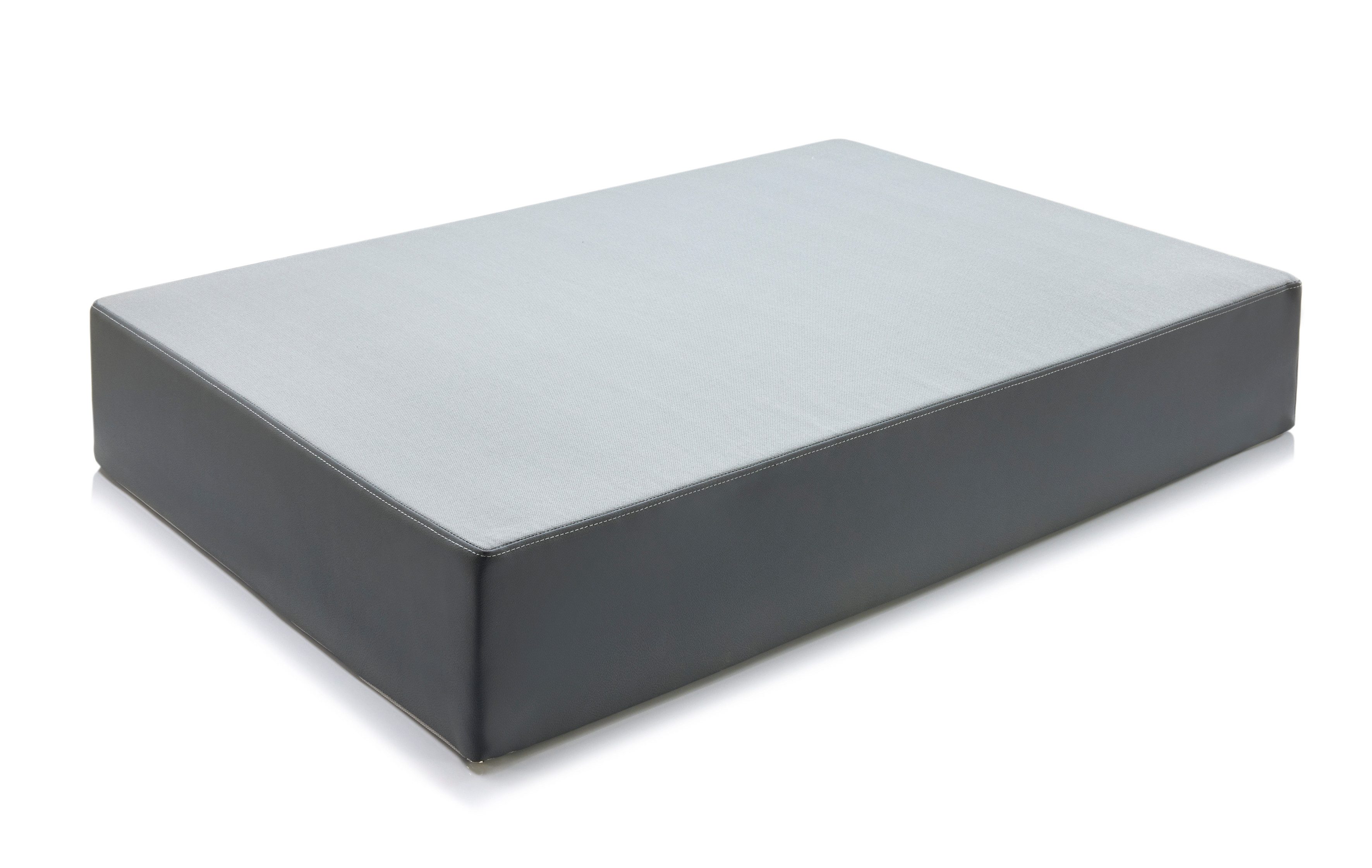traturio Sportmatte Hüpfmatratze In-/Outdoor in tollen Farben 107x70x17cm