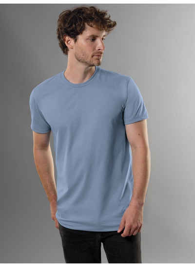 Trigema T-Shirt TRIGEMA Slim Fit T-Shirt aus DELUXE Baumwolle (1-tlg)