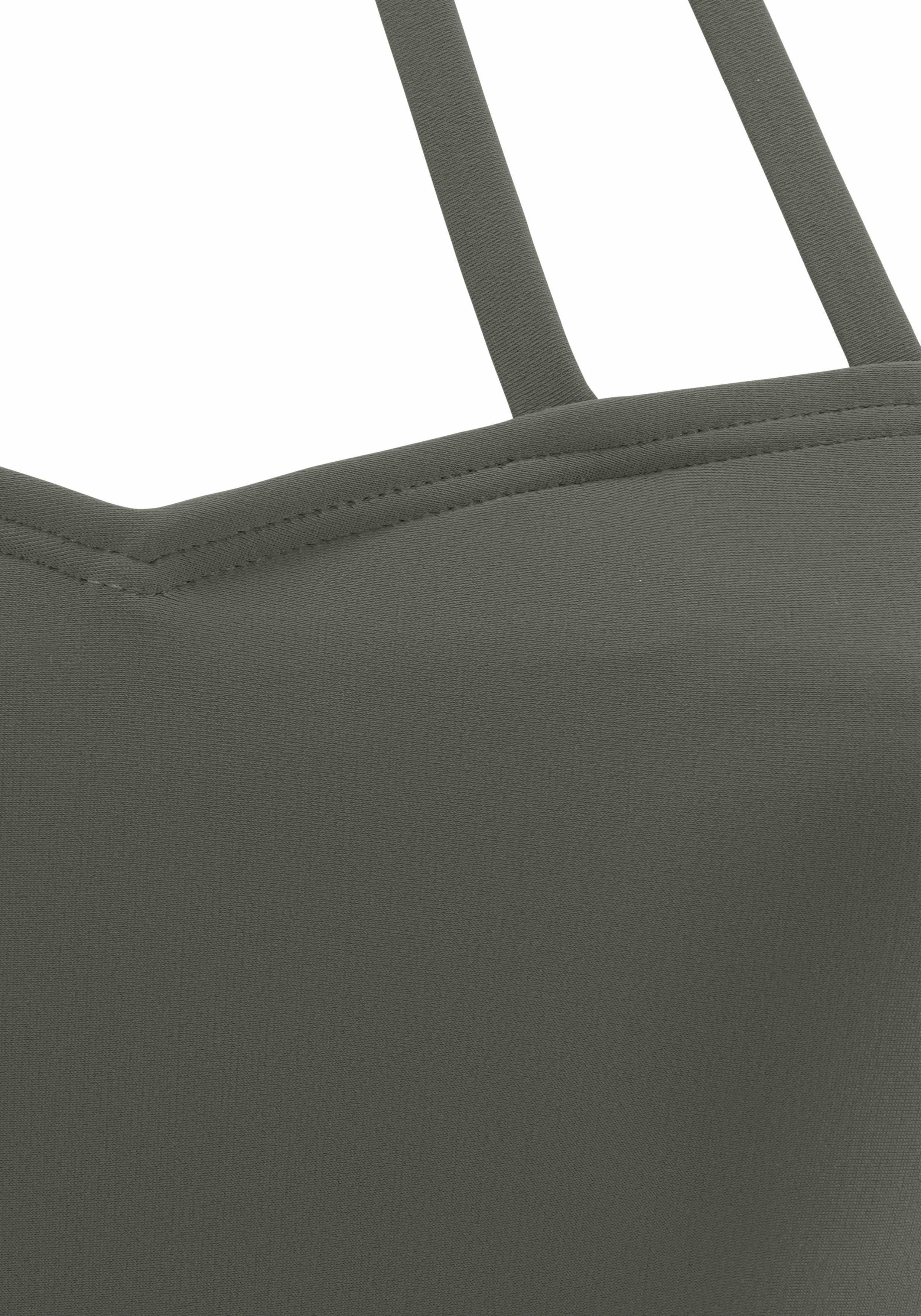 Bruno Banani Badeanzug mit eleganter Ausschnittvariante