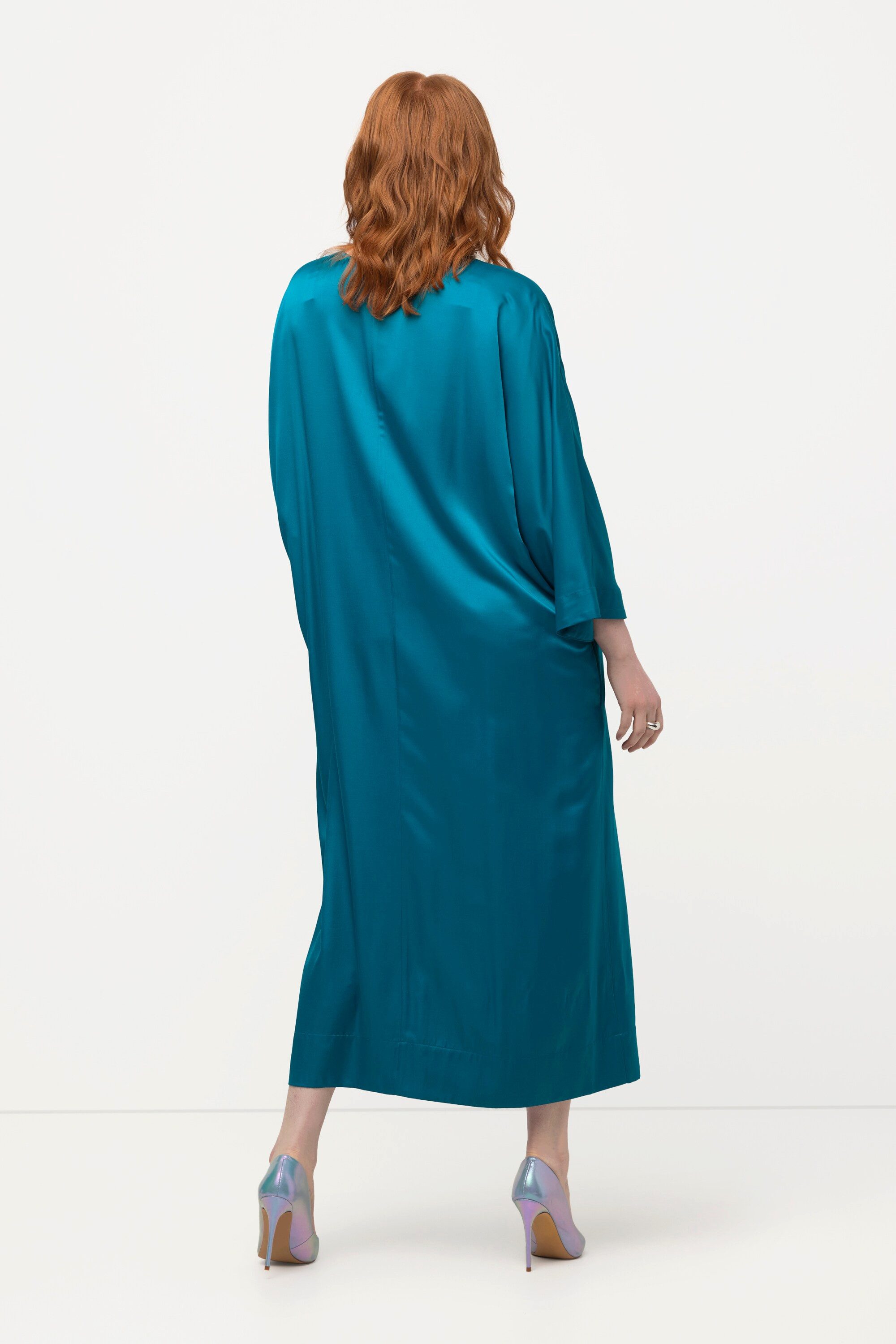 Ulla Popken Maxikleid Midikleid Satin V-Ausschnitt Halbarm Taschen