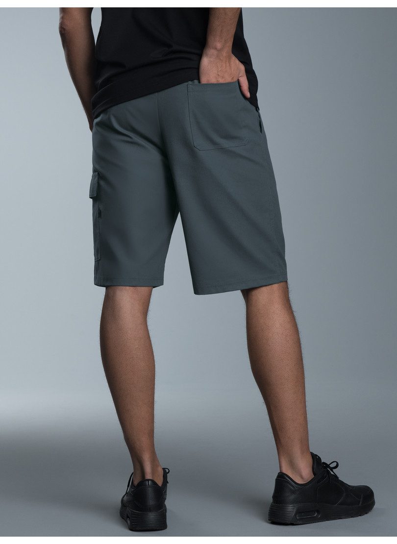 Trigema Jerseyhose TRIGEMA Cargo-Bermuda aus 100% Baumwolle (1-tlg)
